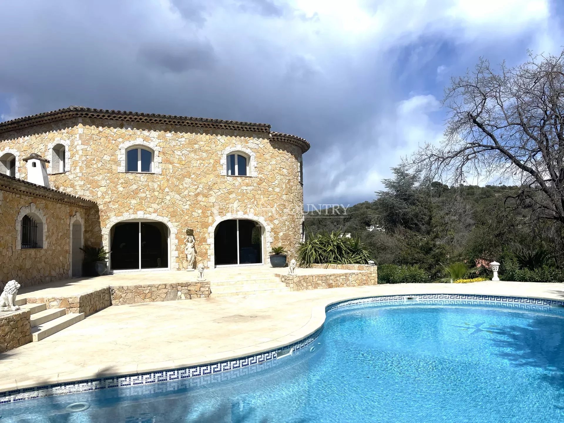 Stone Villa for sale in Biot