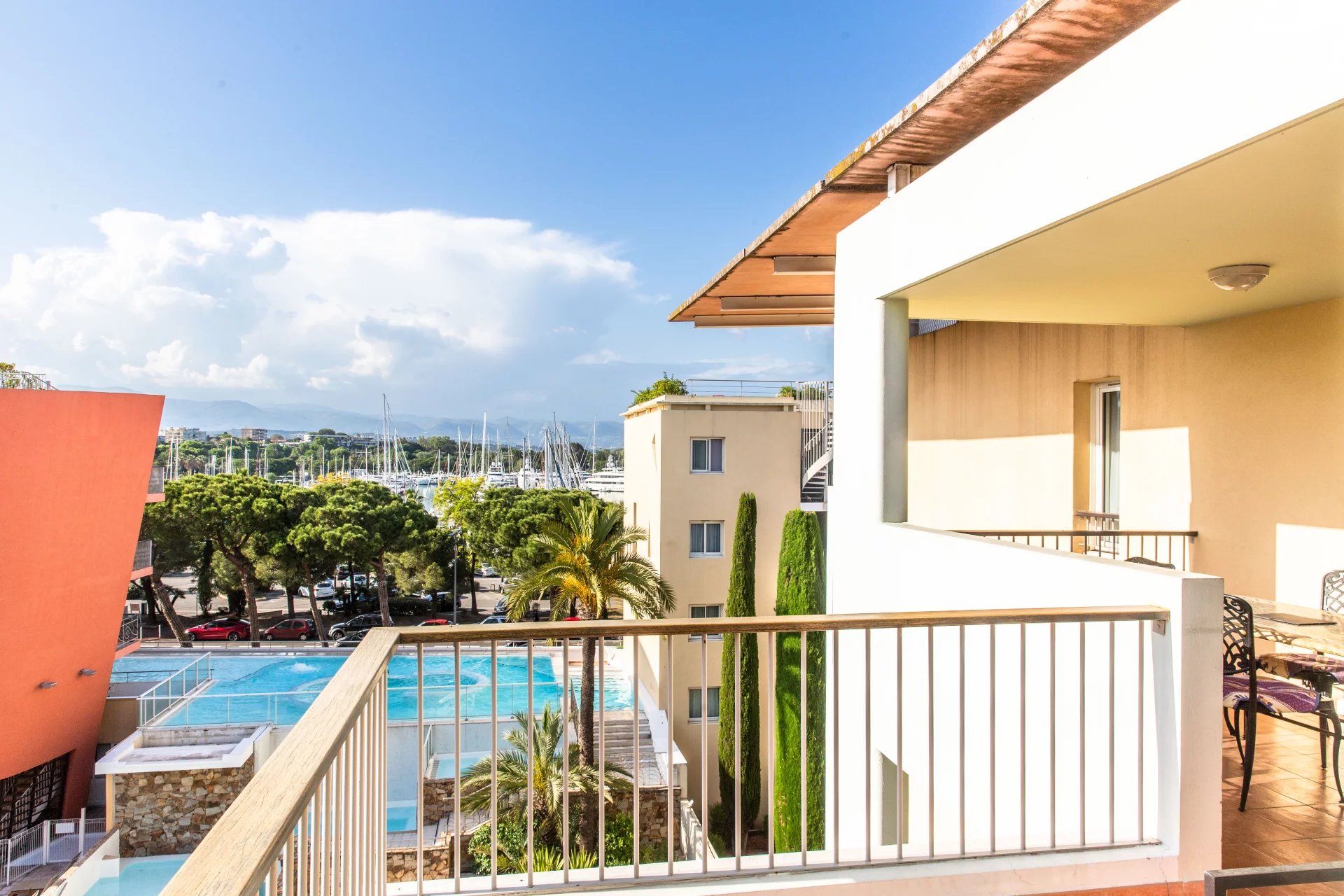 Appartement toit-terrasse 4P Prestige piscine  Antibes