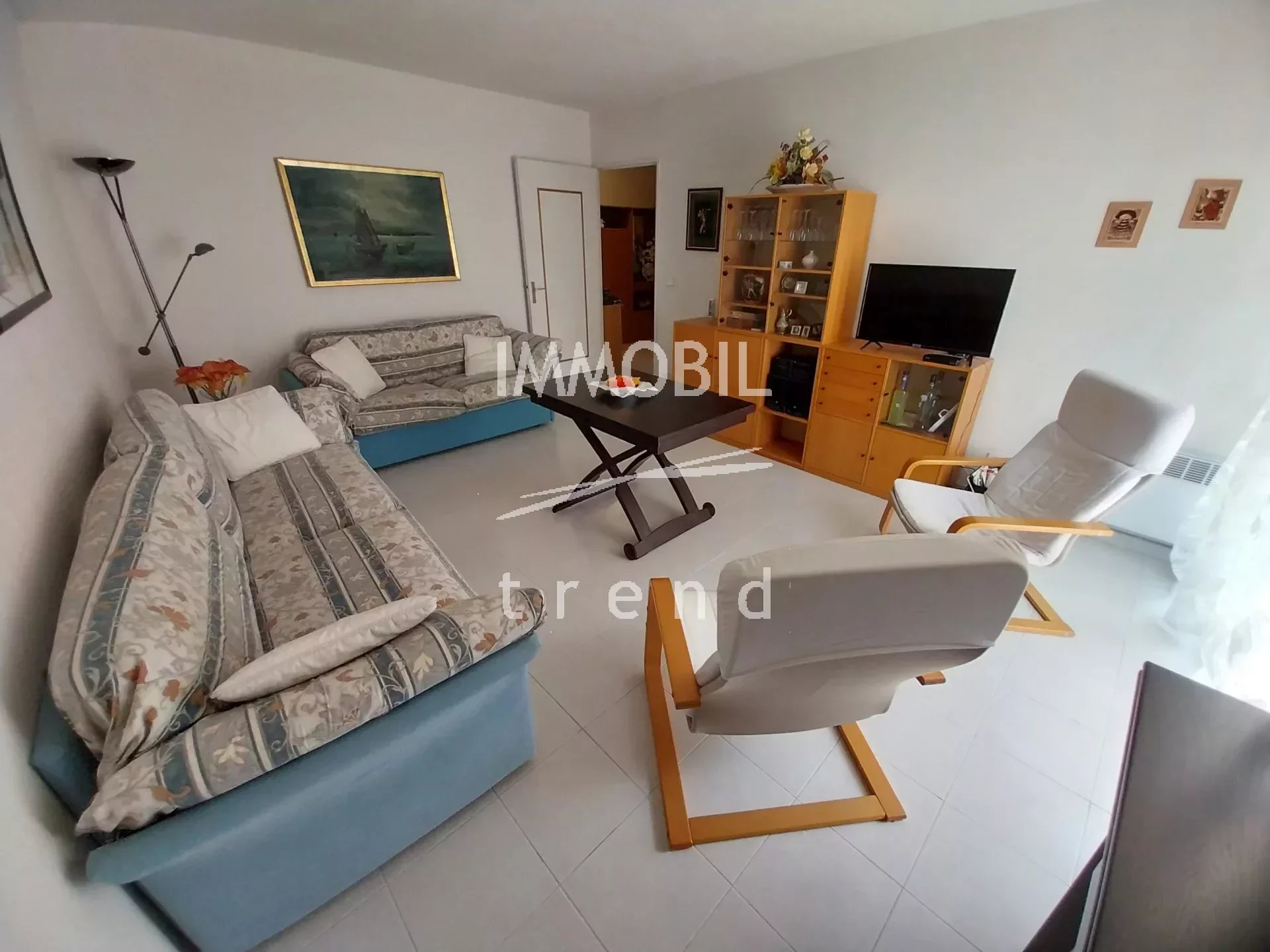 SOLE AGENT - MENTON TOWN CENTER - large one bedroom apartment  with balconies