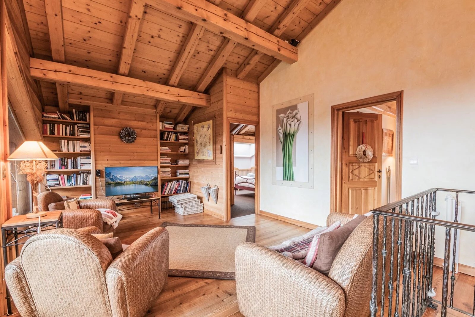 TRADITIONAL CHALET WITH EXCEPTIONAL LAND AND VIEWS