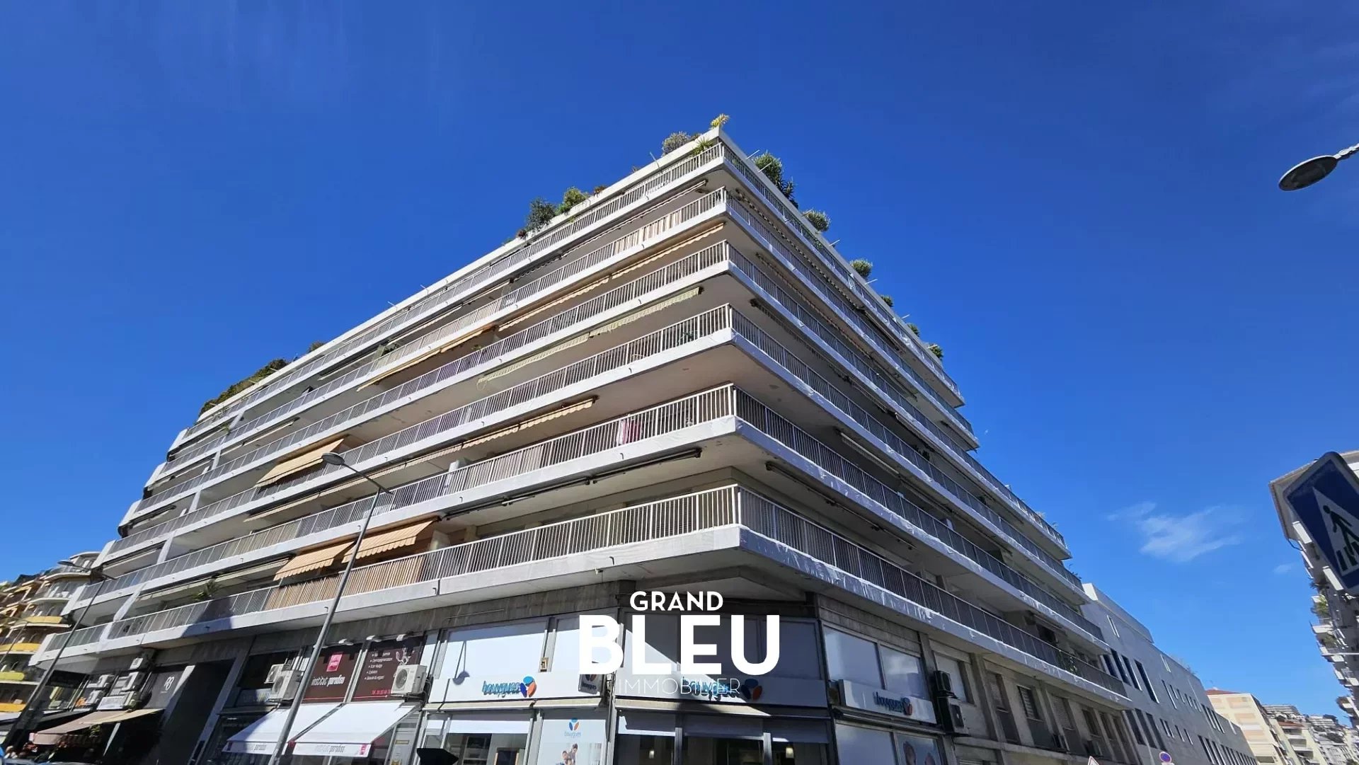 Nice - City center/ Rue de France : 3 room apartment near the sea