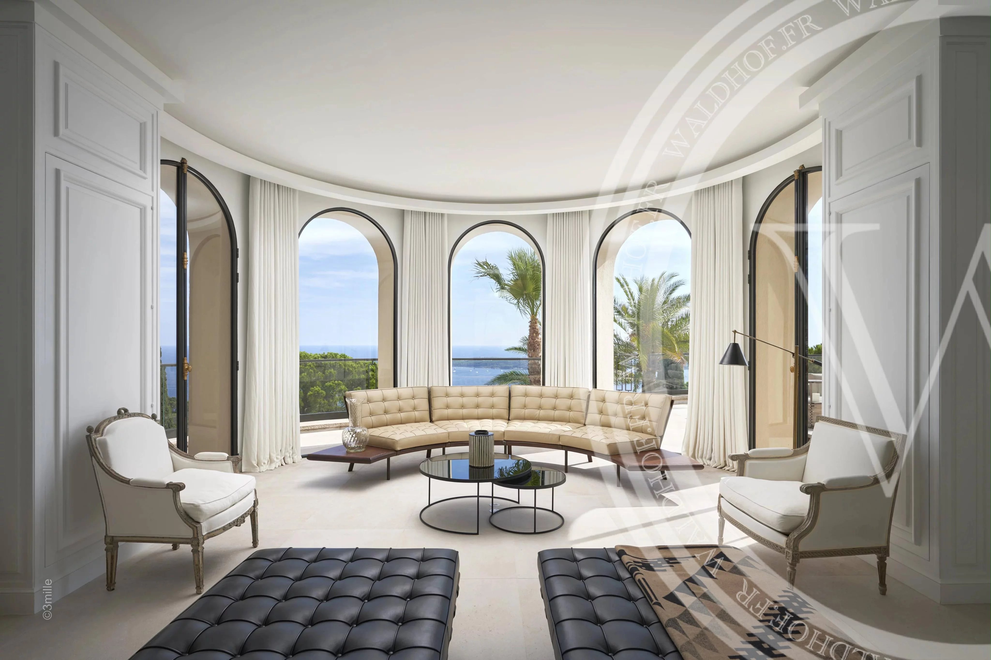 Palais de 2500 m² entièrement rénové surplombant toute la ville de Cannes