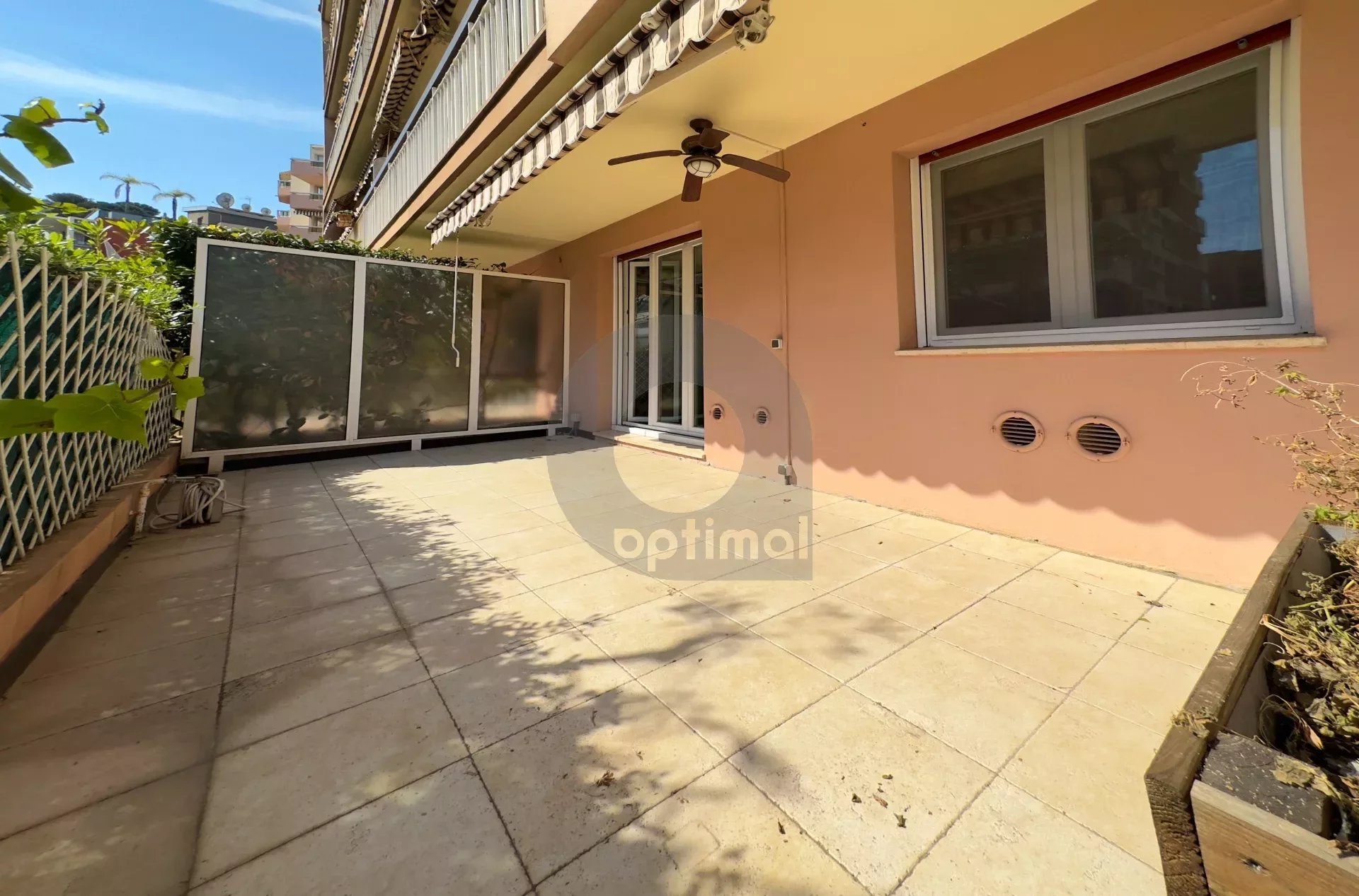Appartement 3 pièces avec grande terrasse à Roquebrune-Cap-Martin !