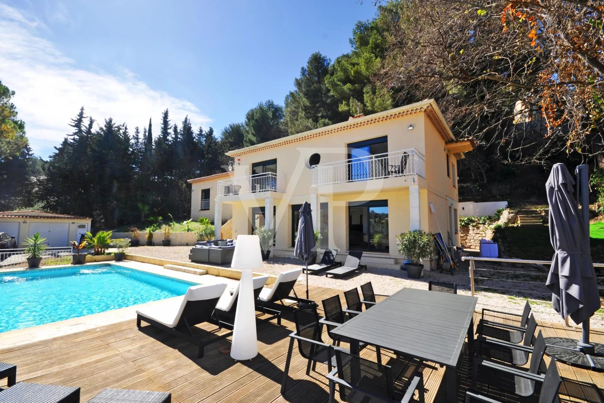 Super Cannes - villa avec piscine