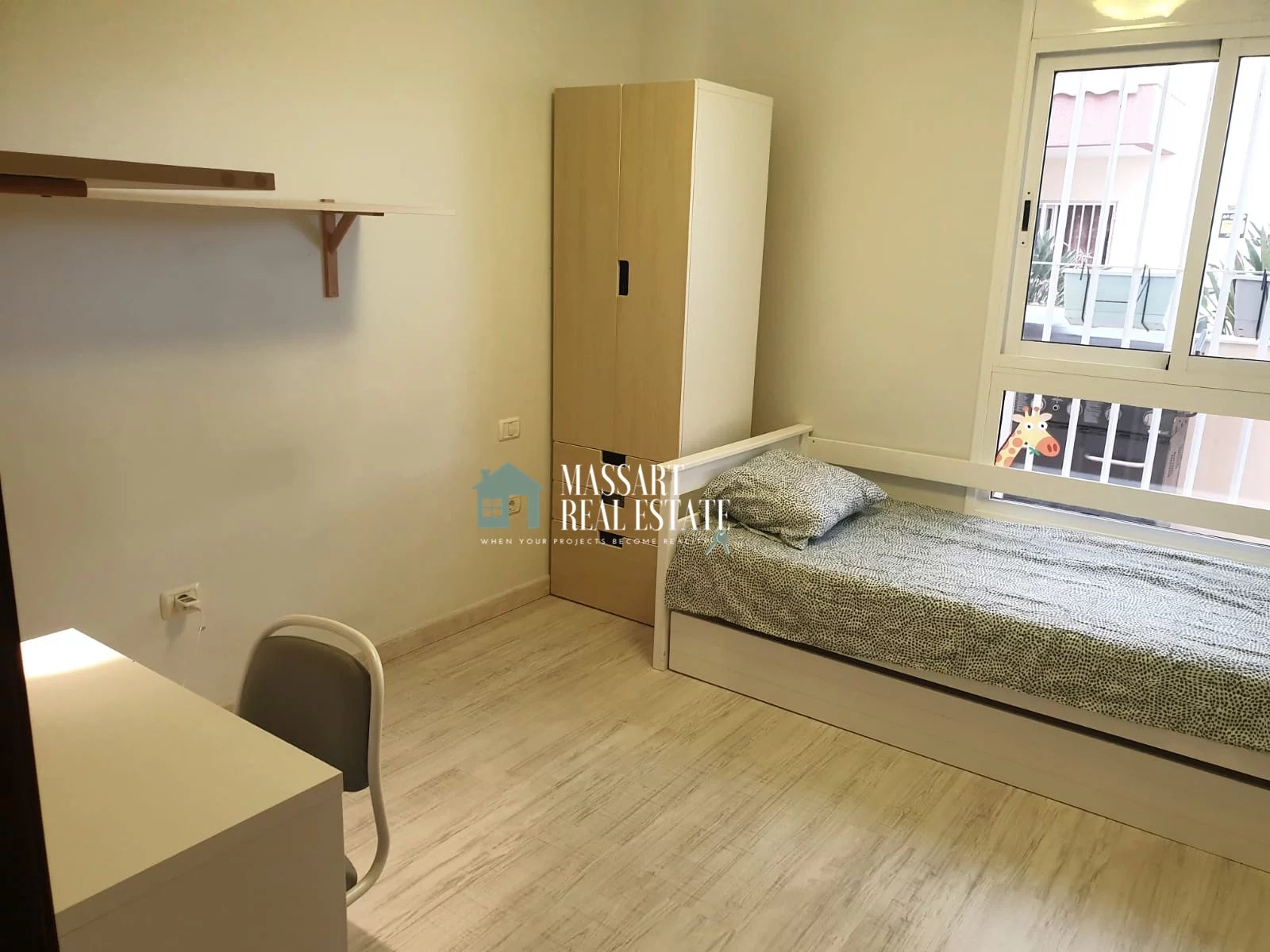 Appartamento in ottime condizioni situato nel Parque la Reina, nel complesso residenziale Olivina II.