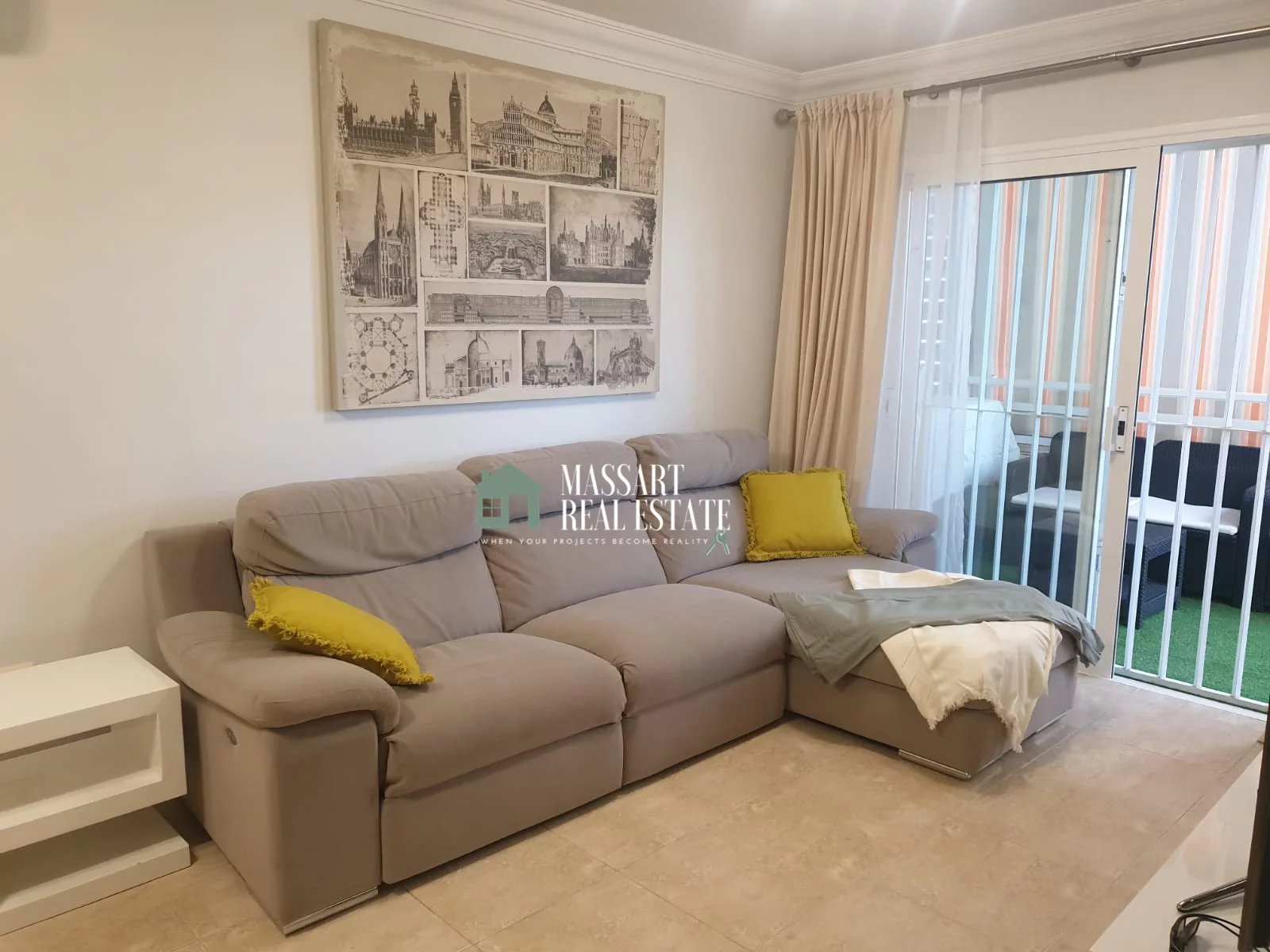 Apartment in very good condition located in Parque la Reina, in the residential complex Olivina II.