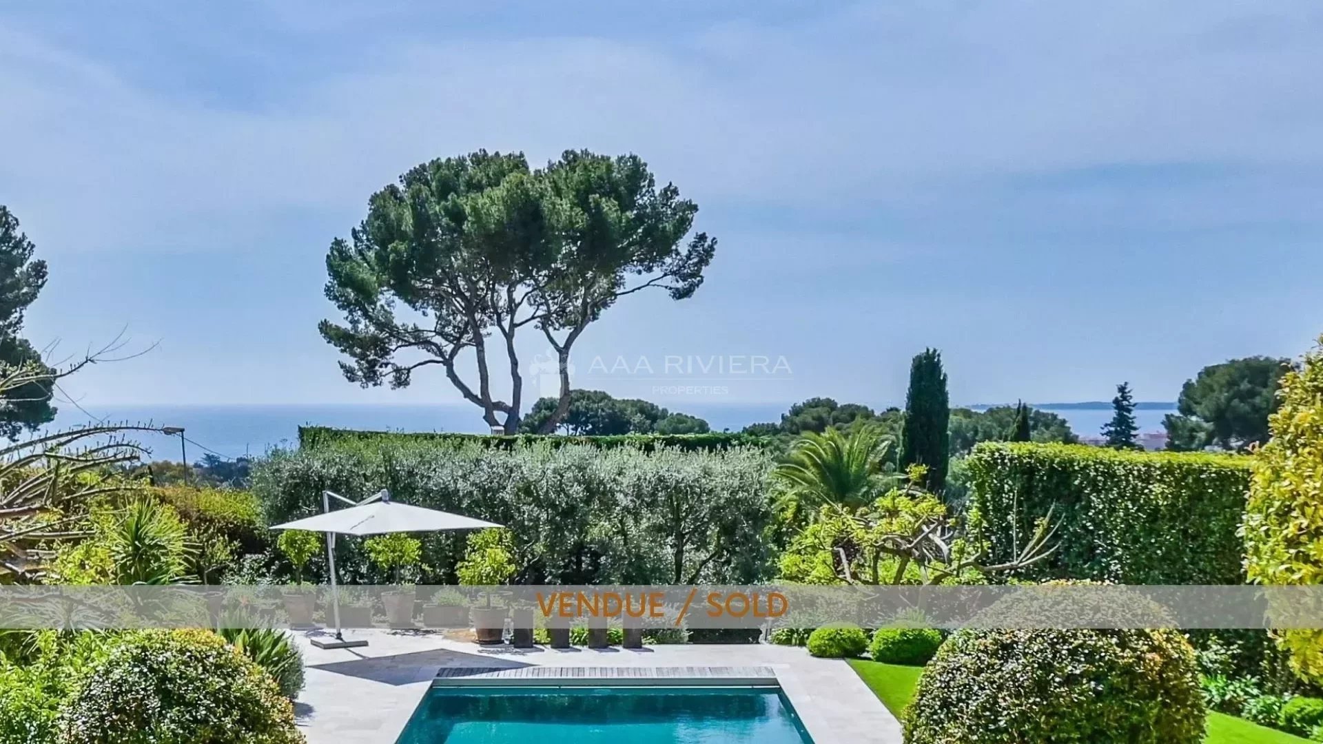SOLE AGENT - SOLD - Superb property with sea view on the heights of Domaine de Pimeau in Antibes