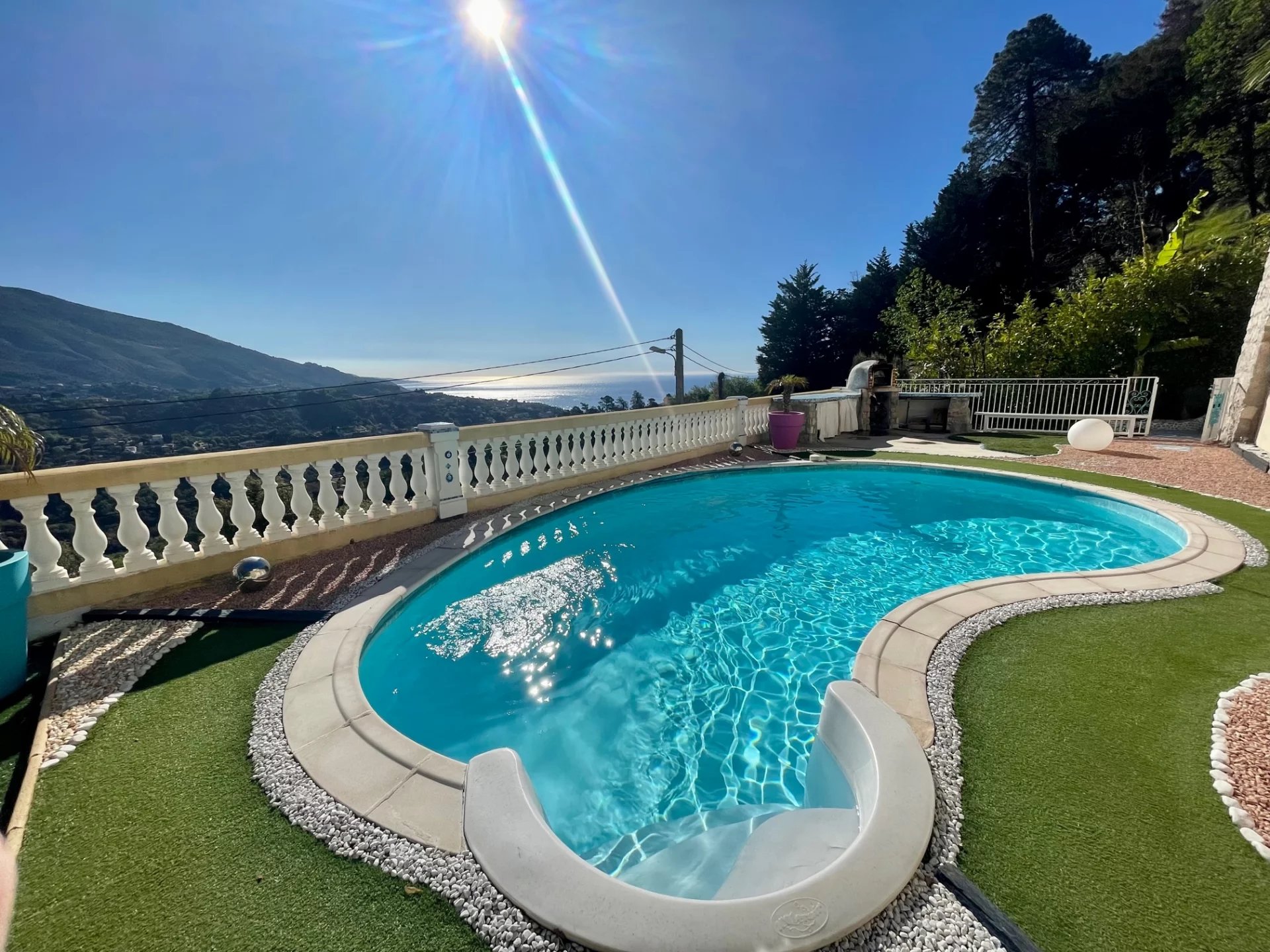 STUPENDA VILLA CON PISCINA VISTA PANORAMICA