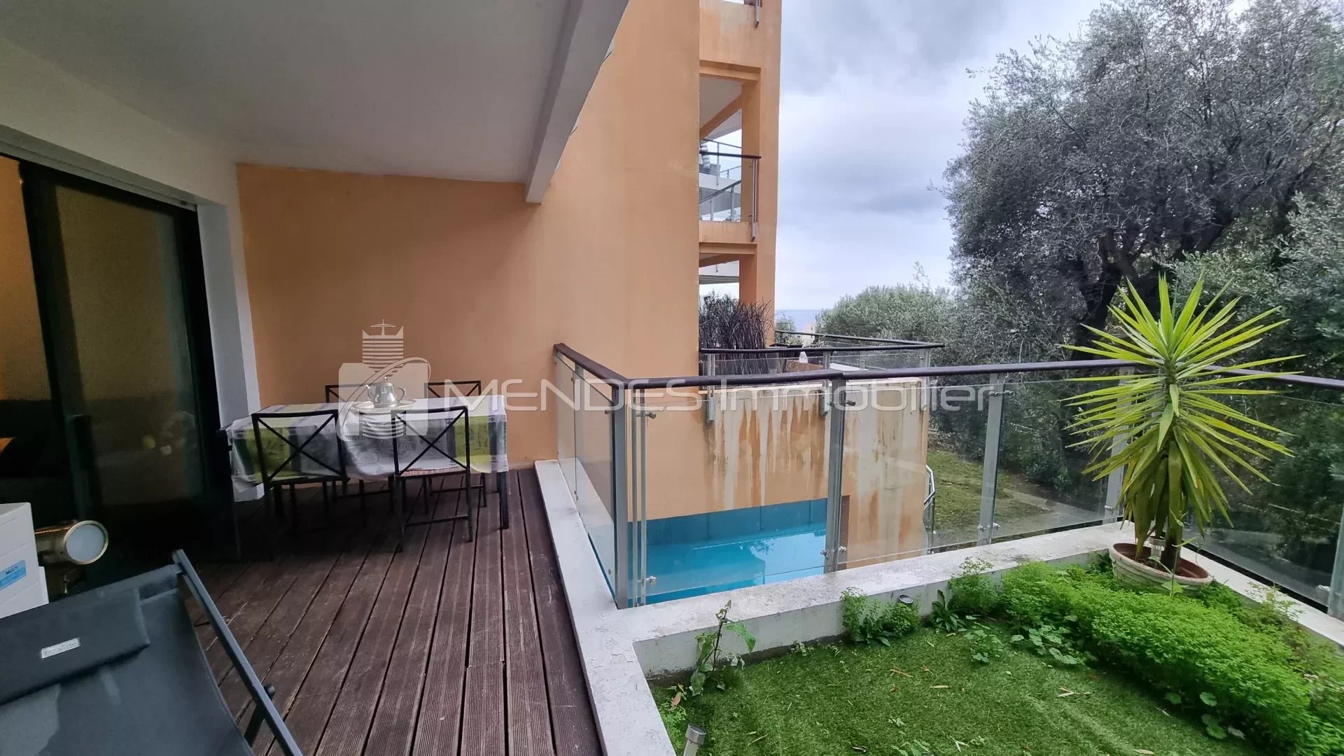 1BR IN A RECENT BUILDING WITH SWIMMING POOL IN BEAUSOLEIL