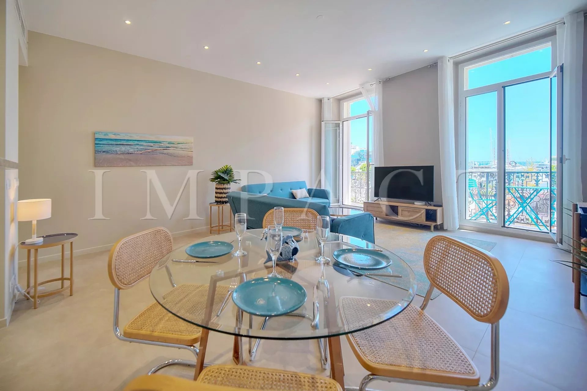 Beautiful apartment in the center of cannes for rent