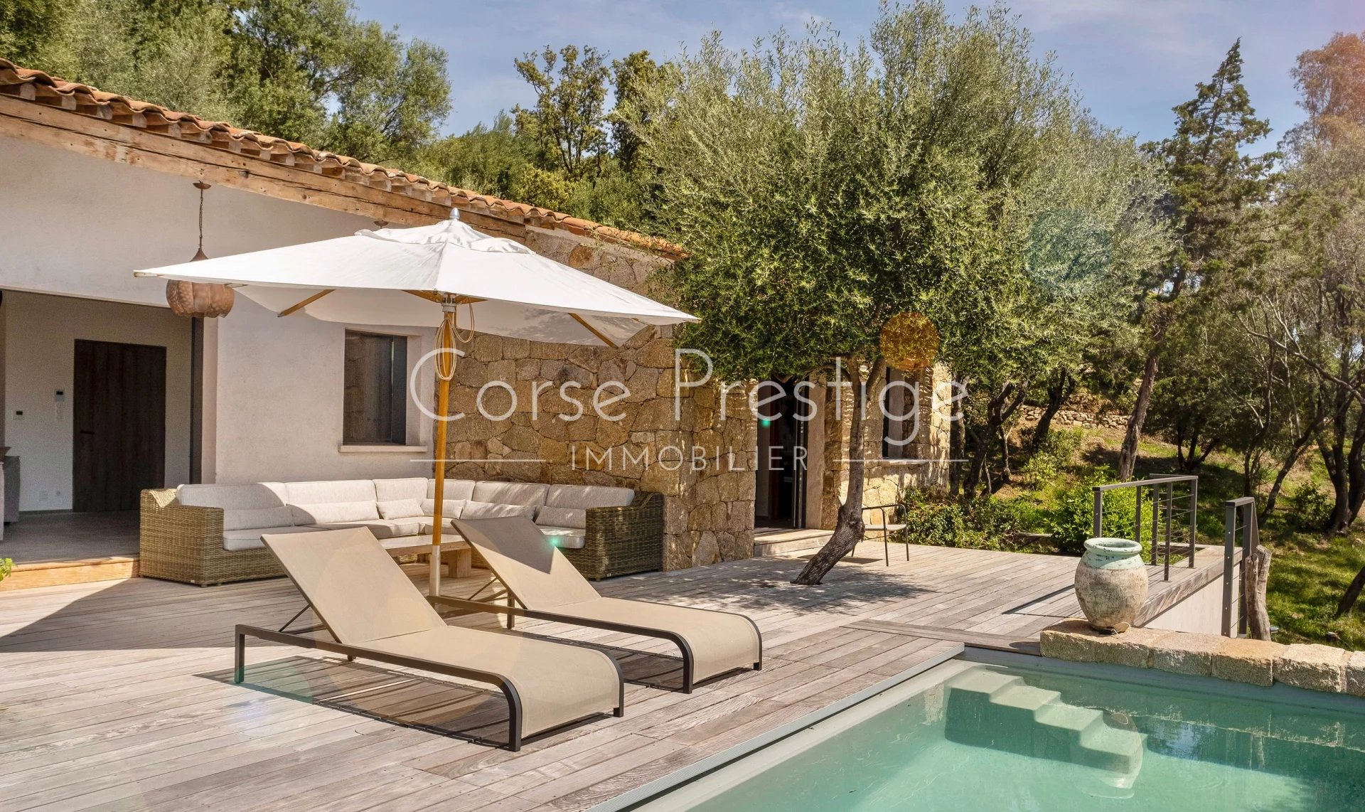 corsican farmhouse for rent by the sea image3