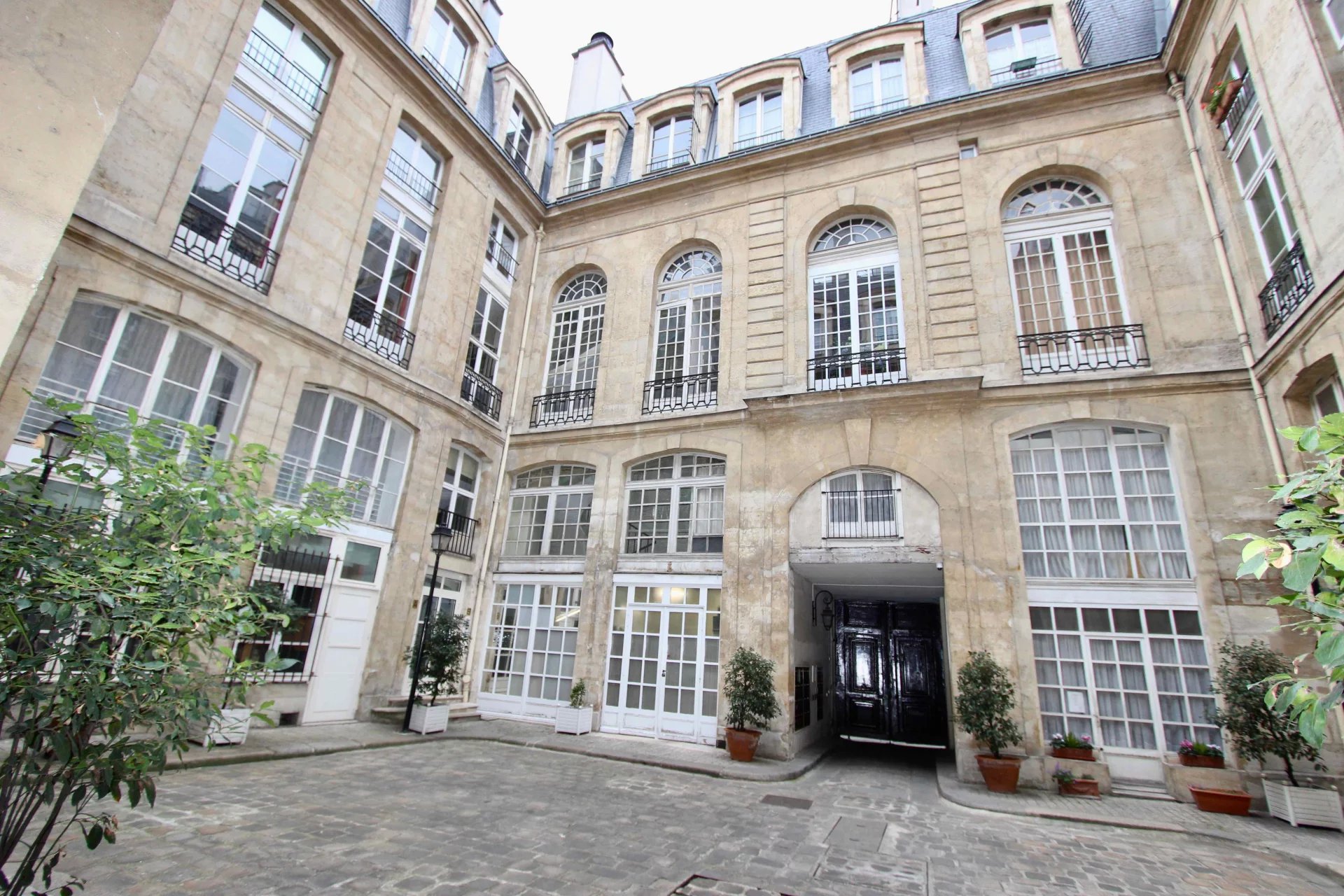 Sale Apartment - Paris 1st (Paris 1er) Halles