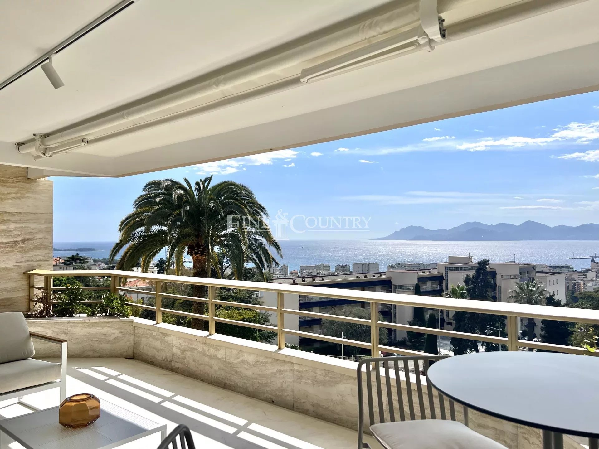 Vente Appartement 126m² 4 Pièces à Cannes (06400) - Fine & Country