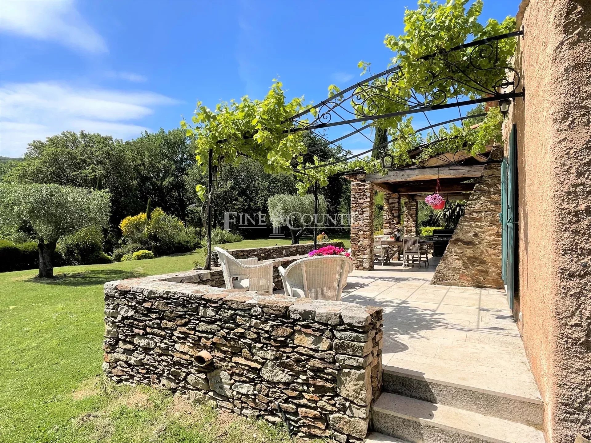 Property for sale, La Garde Freinet, private vineyard