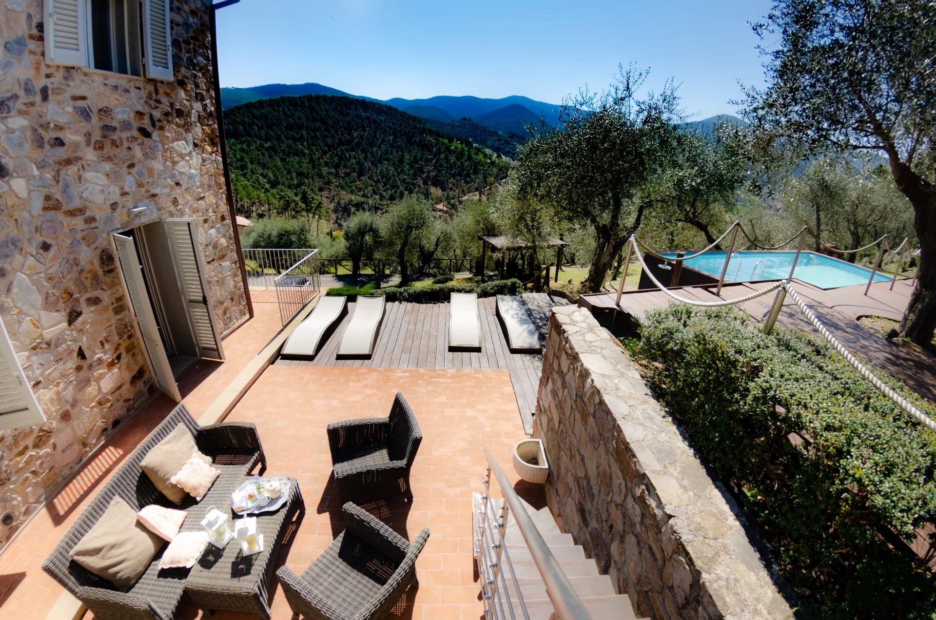 ITALY, TUSCANI, BADIA DI CANTIGNANO (LUCCA REGION) COUNTRY MANSION, WITH POOL, 7 PEOPLE, 4 BEDROOMS