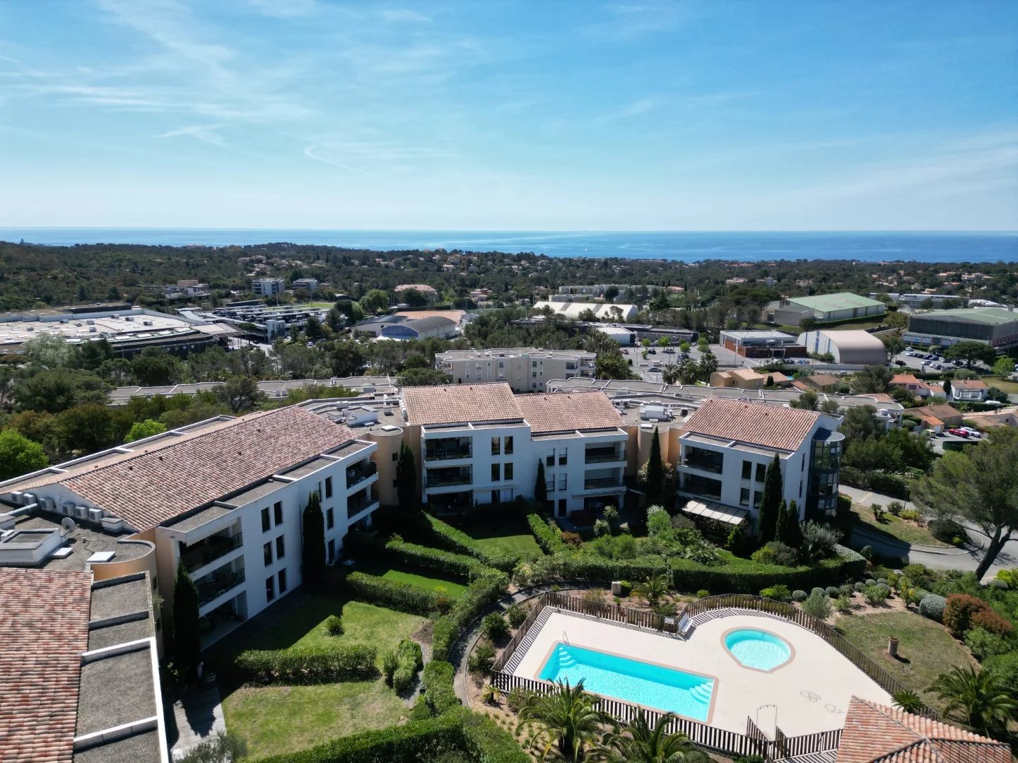 Saint Raphaël / Boulouris - T3 - 90 m2 superb with sea view and large terrace