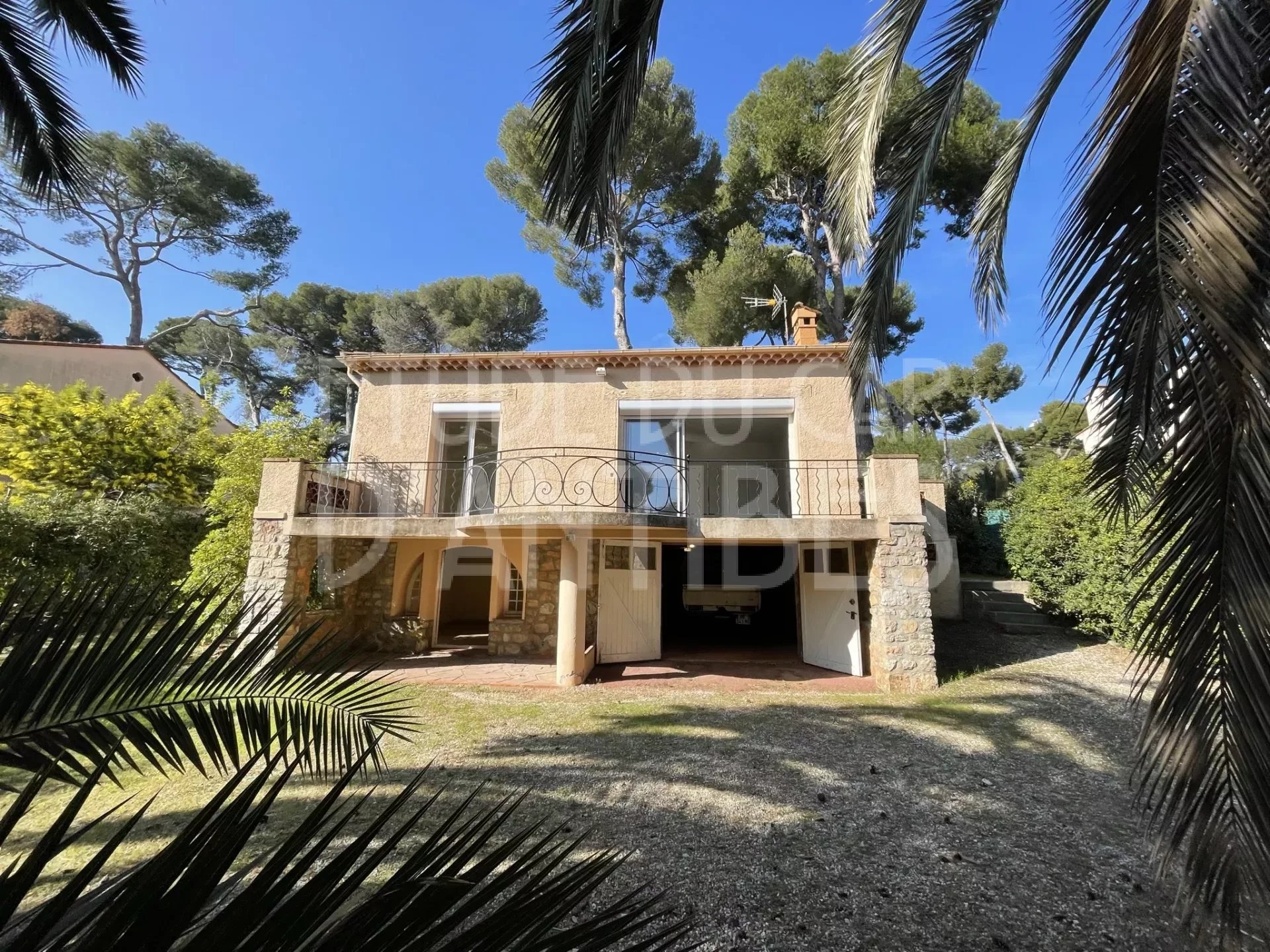 In vendita, villa Cap d'Antibes