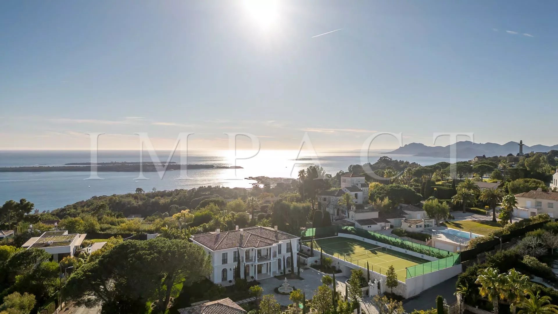 Sea view villa for rent Vallauris