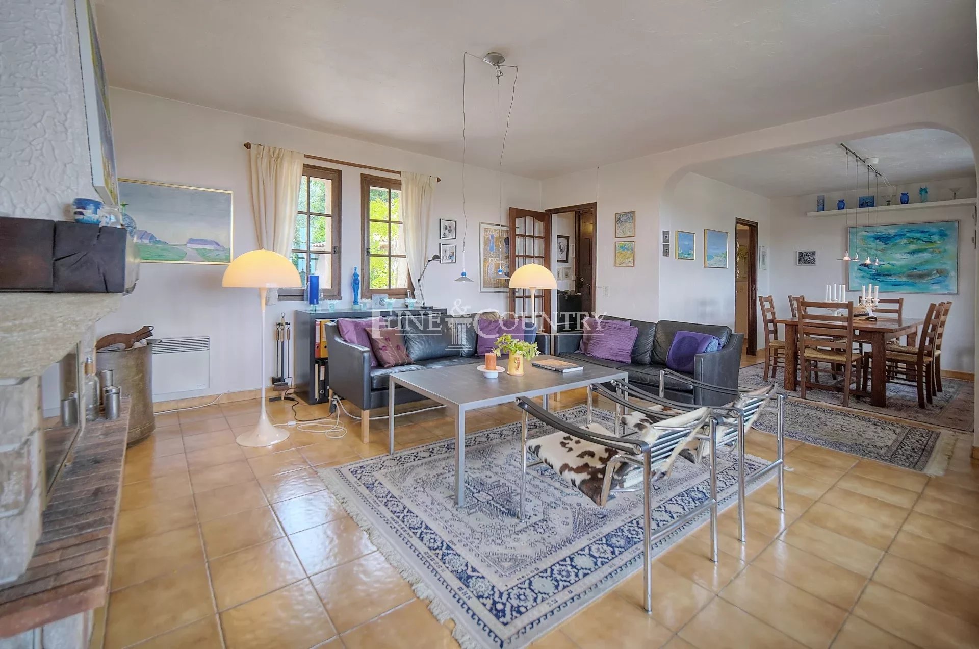 Charmerende provence villa til salg i Saint-Cezaire-sur-Siagne med dejlig udsigt