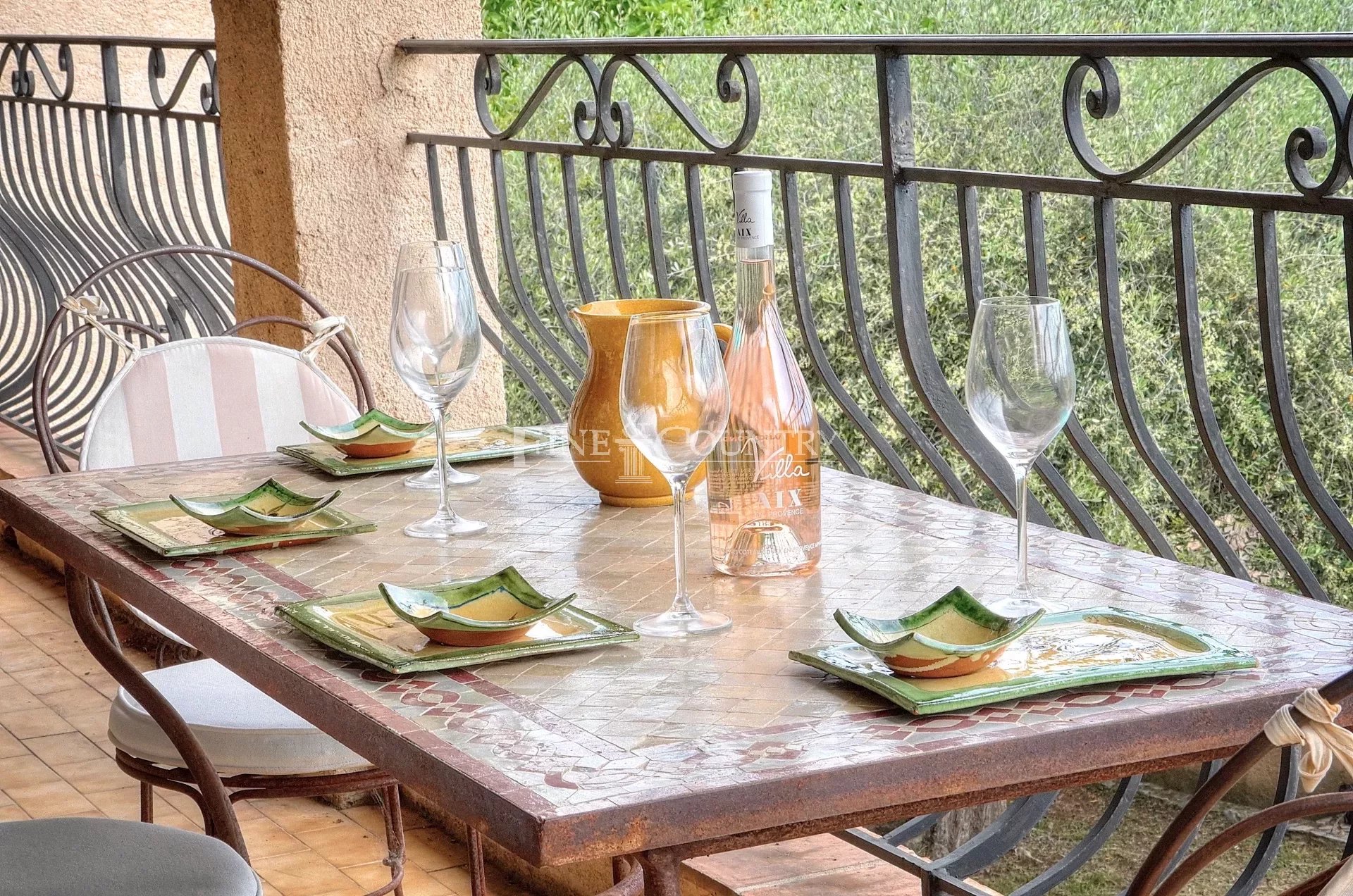 Charming Provençale Villa for Sale in Saint-Cezaire-sur-Siagne with Enchanting Landscapes
