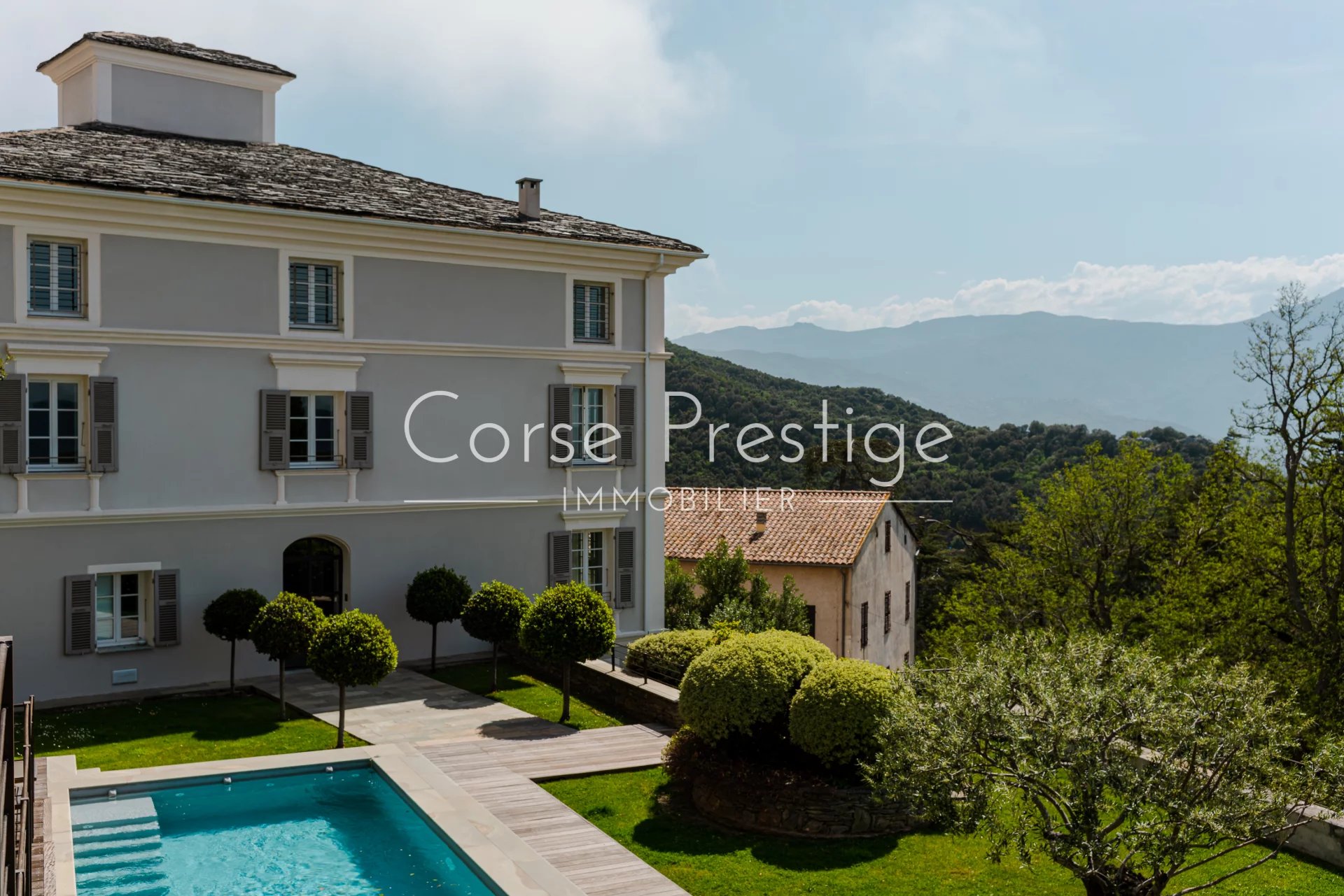 boutik hotel for sale in corsica - authentic mansion image2