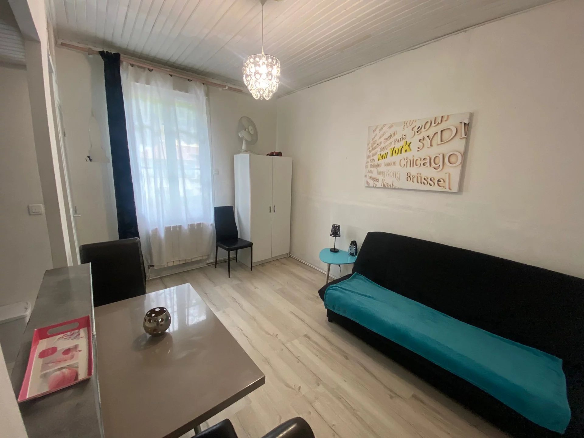 Nice townhouse + two 2P rented 700 € / month