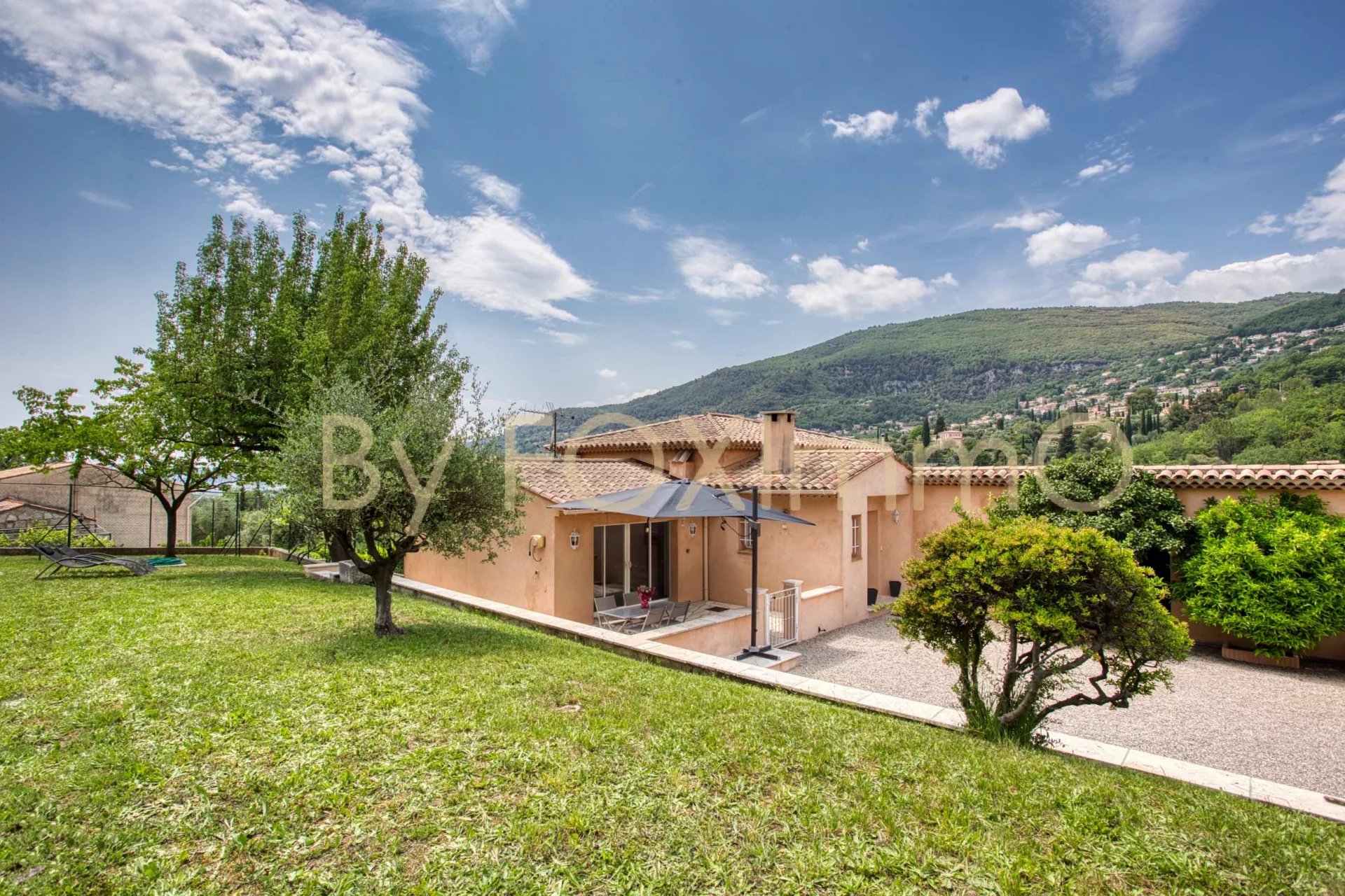 7-ROOM VILLA - ABSOLUTE CALM - SOUTH-WEST FACING