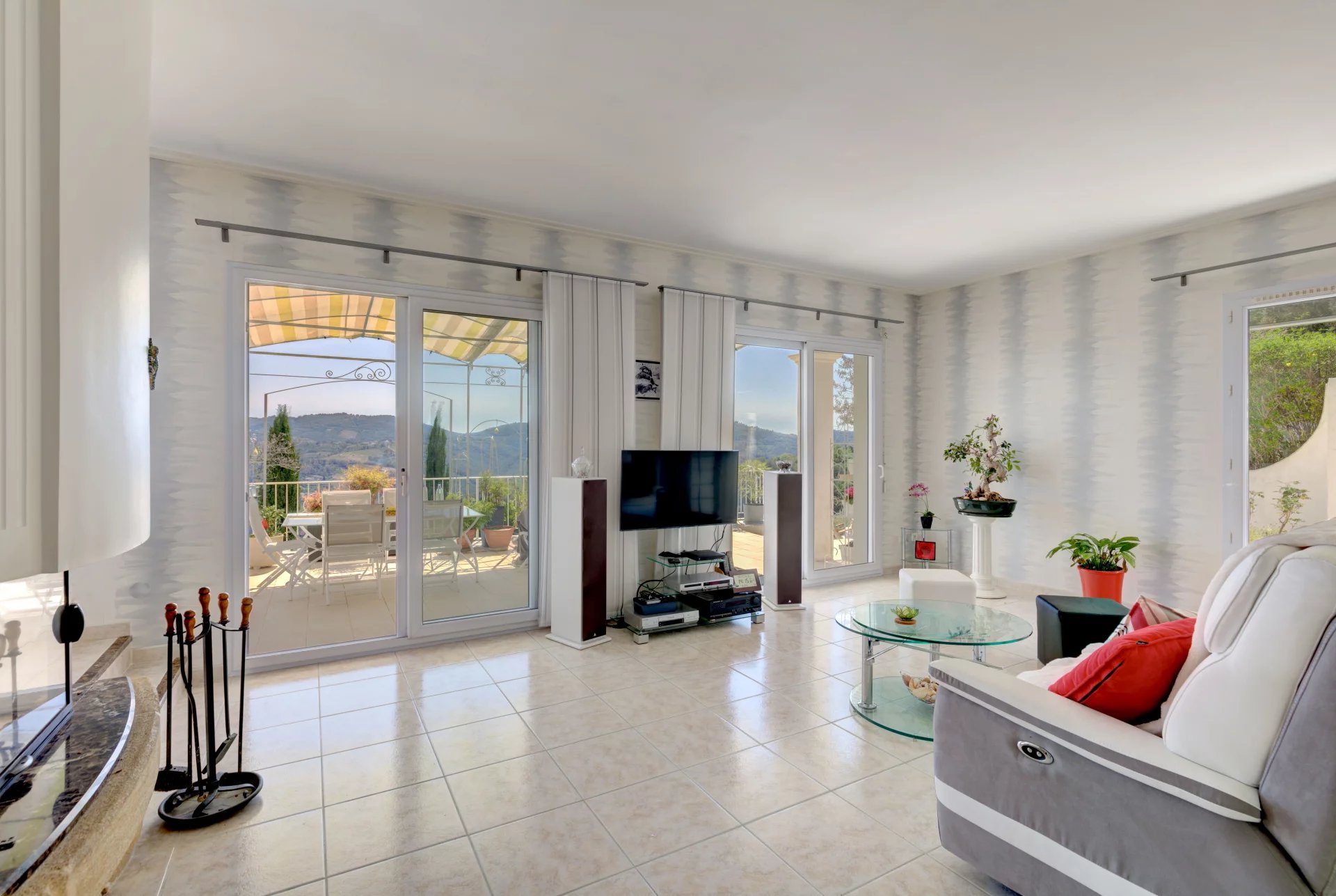 4/5 bedroom villa with "Wow" views