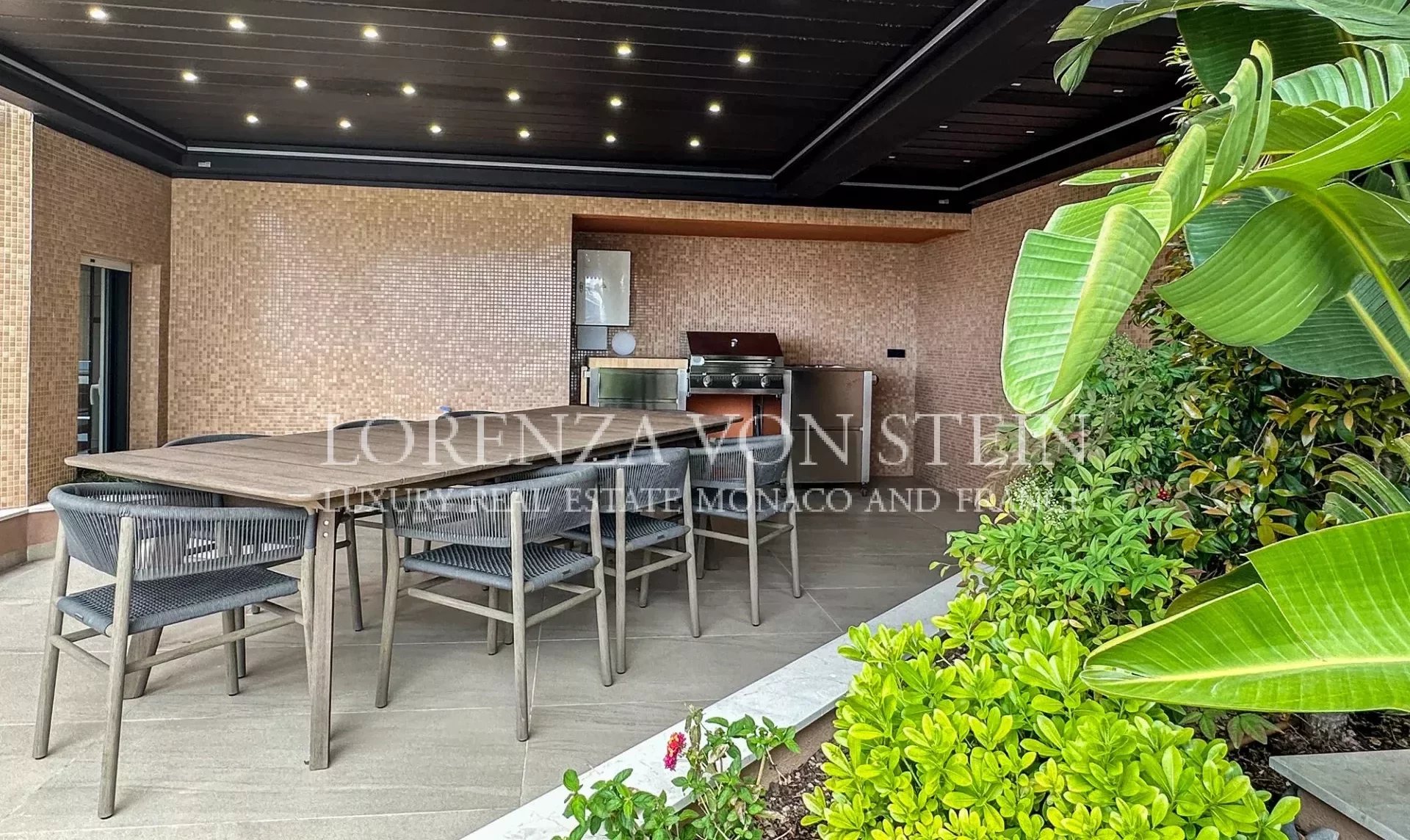 Exceptional Turn-Key 3 Bedroom with Large Rooftop