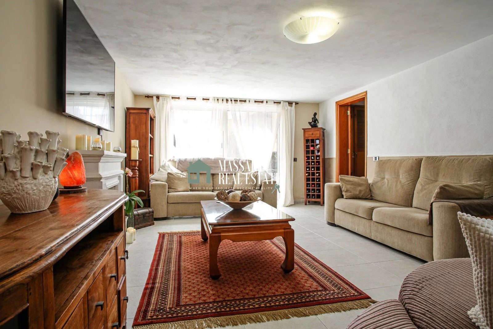 Villa señorial ubicada en una parcela de 1005 m2 en una zona de absoluta tranquilidad, en La Estrella.