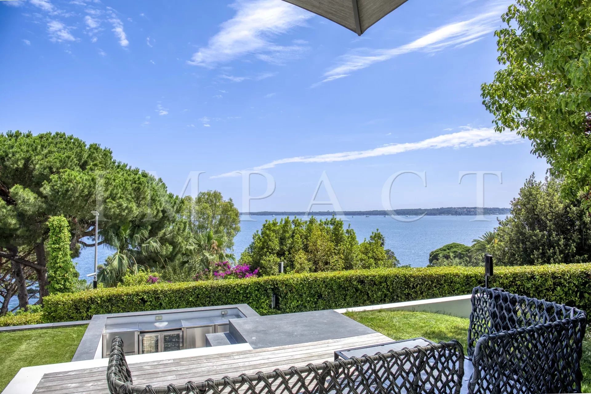 Villa with sea view for rent Cannes