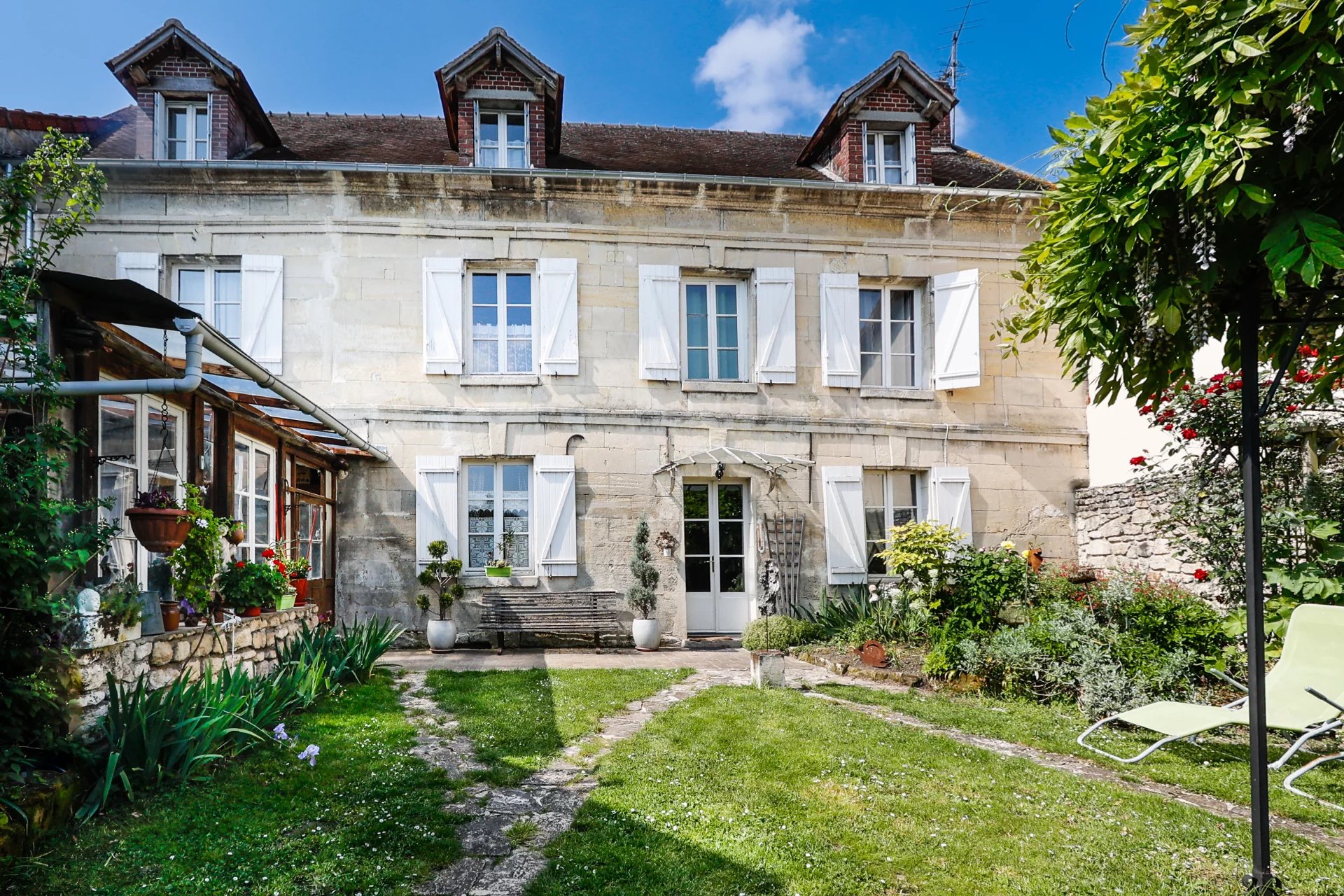 Proche Chantilly - Demeure Atypique - 348 000 € HAI