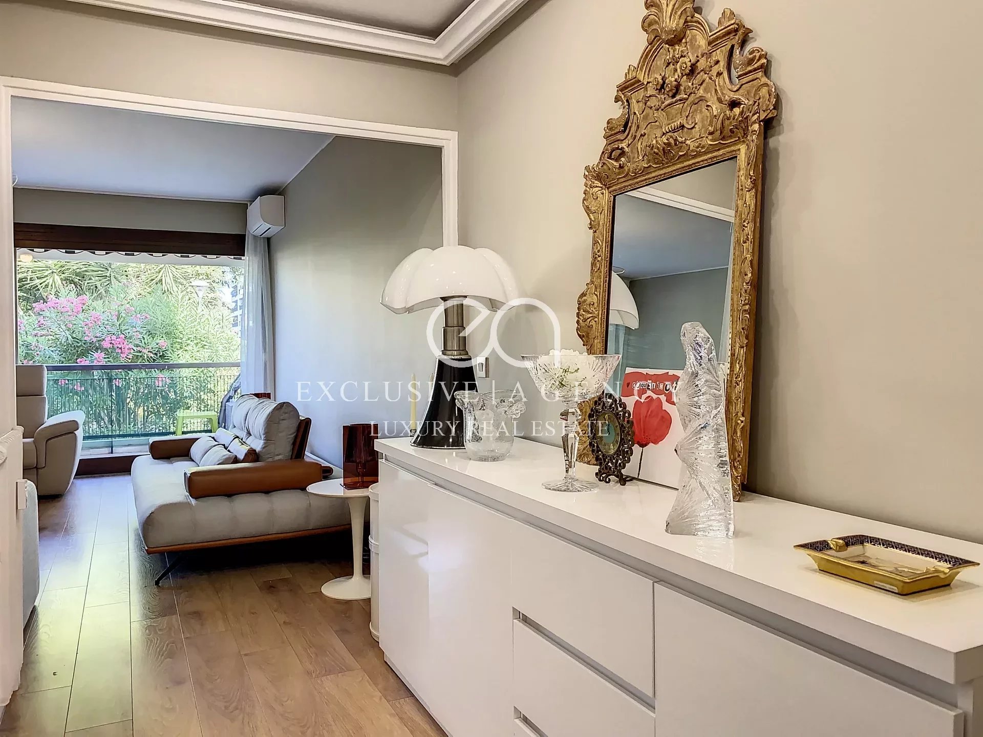 Cannes Montfleury - Spacious 42m² Renovated Studio Only 300m from Rue d'Antibes