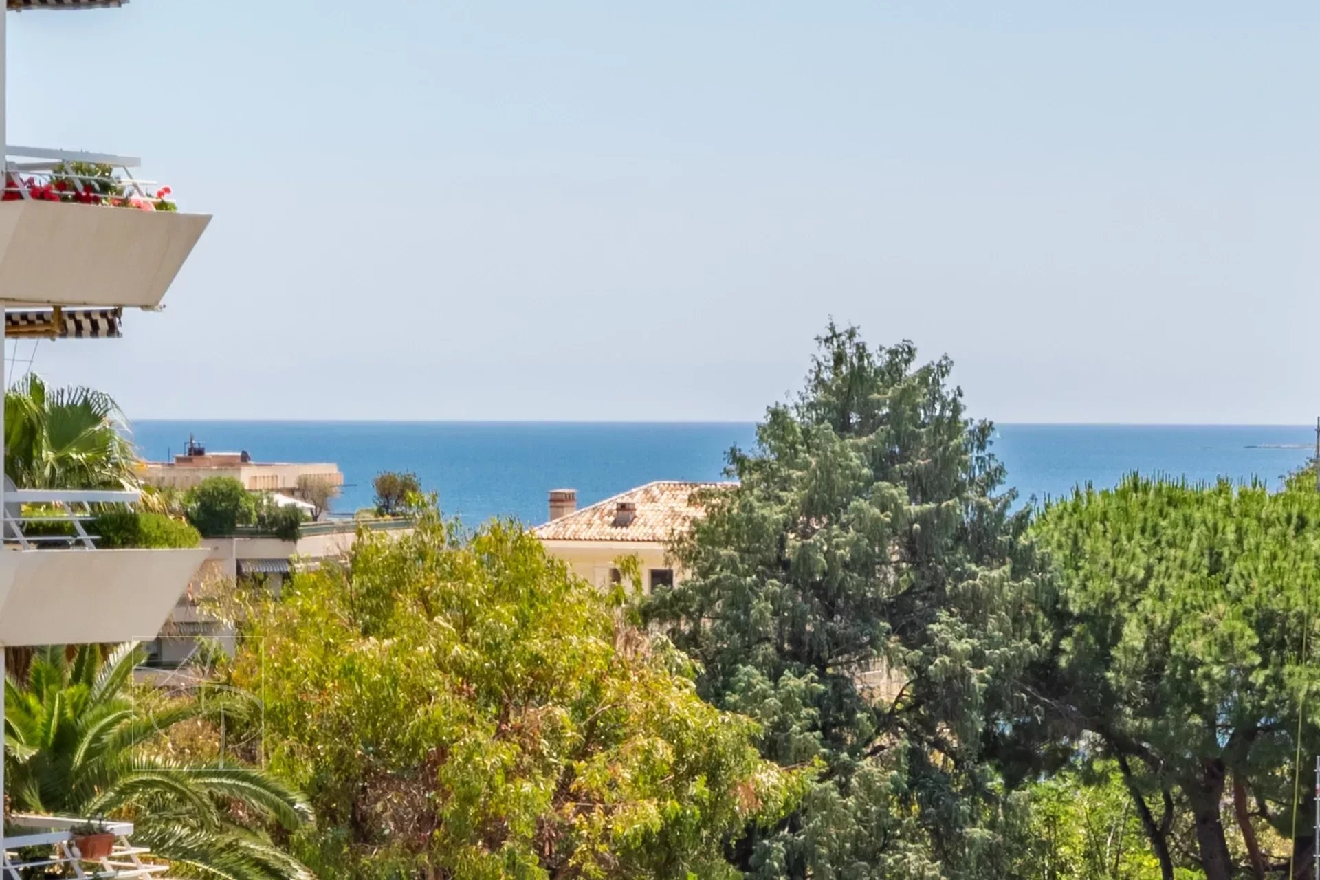 Vente Appartement 94m² 3 Pièces à Cannes (06400) - Azur Paradise Immobilier
