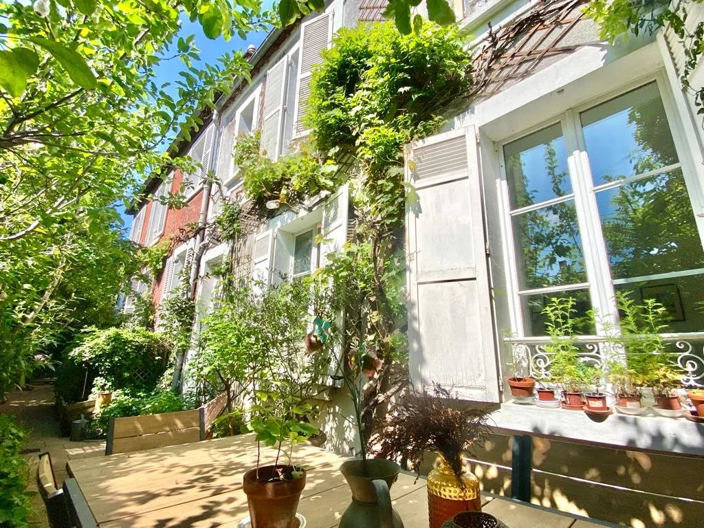 À vendre très belle maison à Asnières