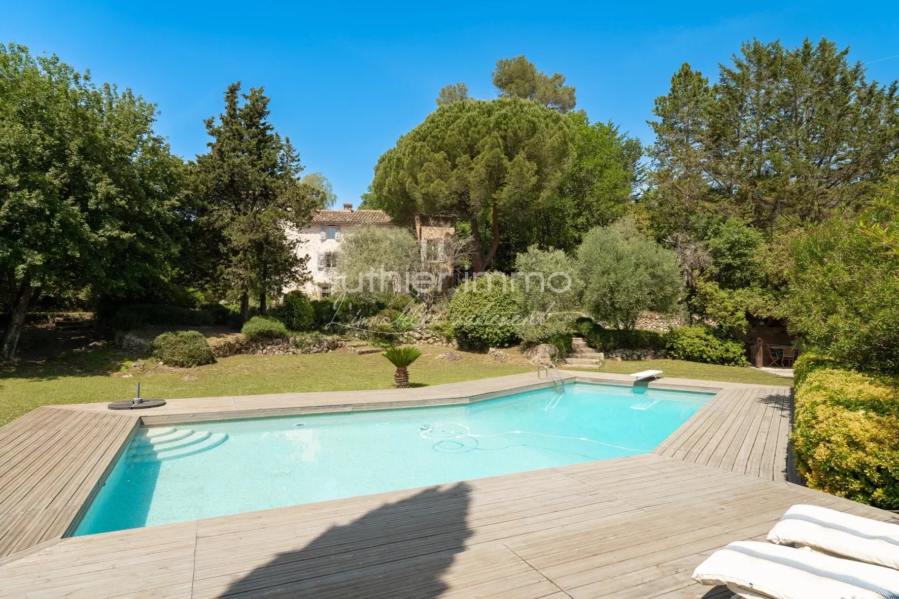 Roquefort Les Pins Character House Tastefully Renovated