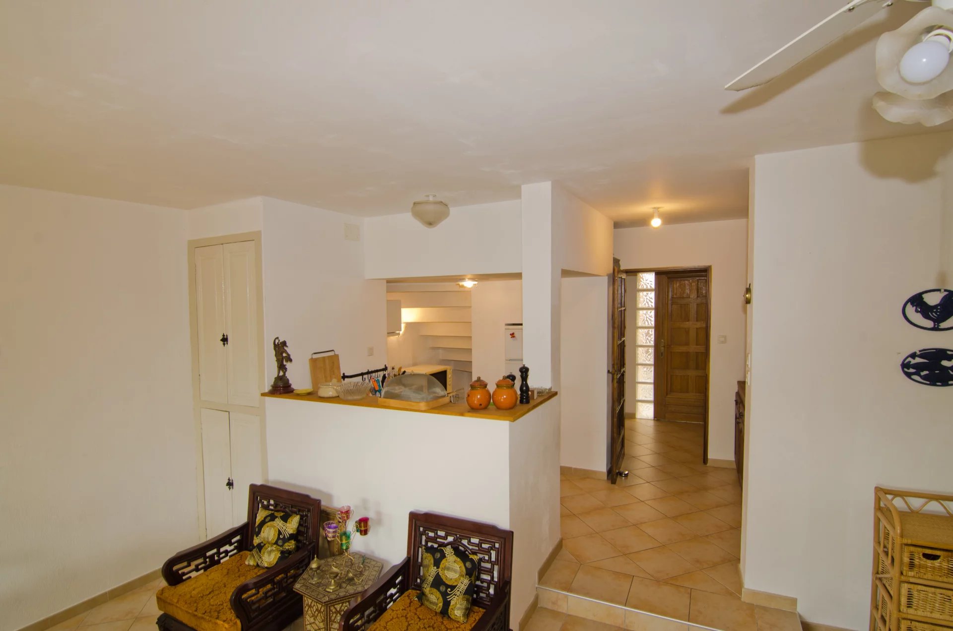 Townhouse in Tautavel, 140 m², 3 bedrooms, 2 bathrooms/toilets, terraces, garage, Vue panoramique.