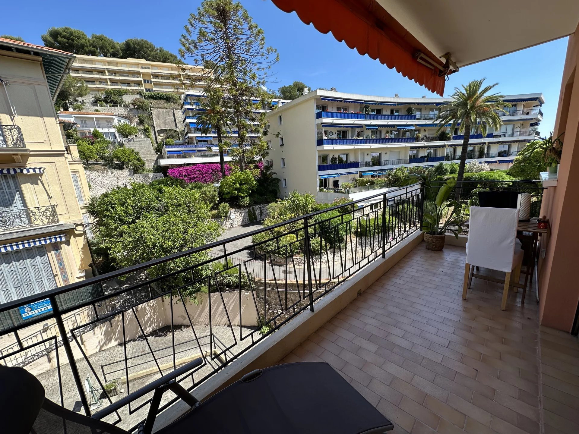 Exclusivité - Studio 28.44m² Menton + terrasse cave