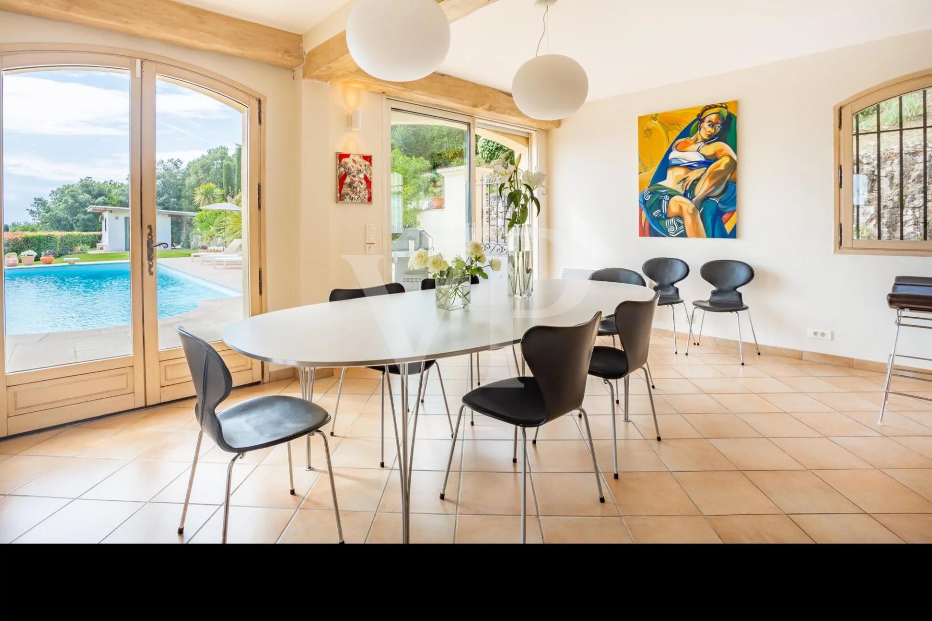 Sole Agent - Beautiful villa in Private Estate with Sea View