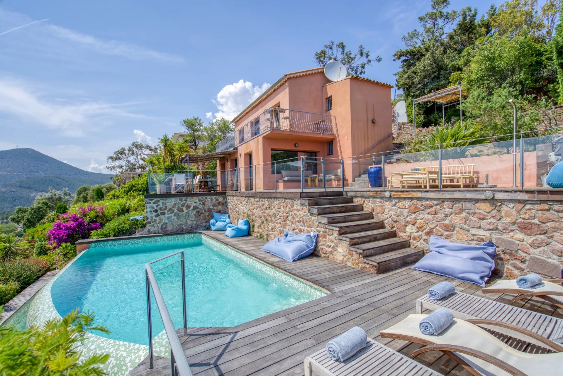 Théoule : Villa 3 chambres avec piscine et vue mer