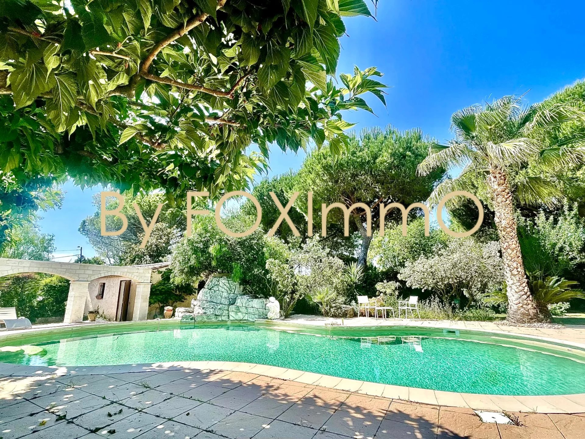 Antibes - Spacious Villa - near the sea - Quiet - Flat land - Swimming pool,