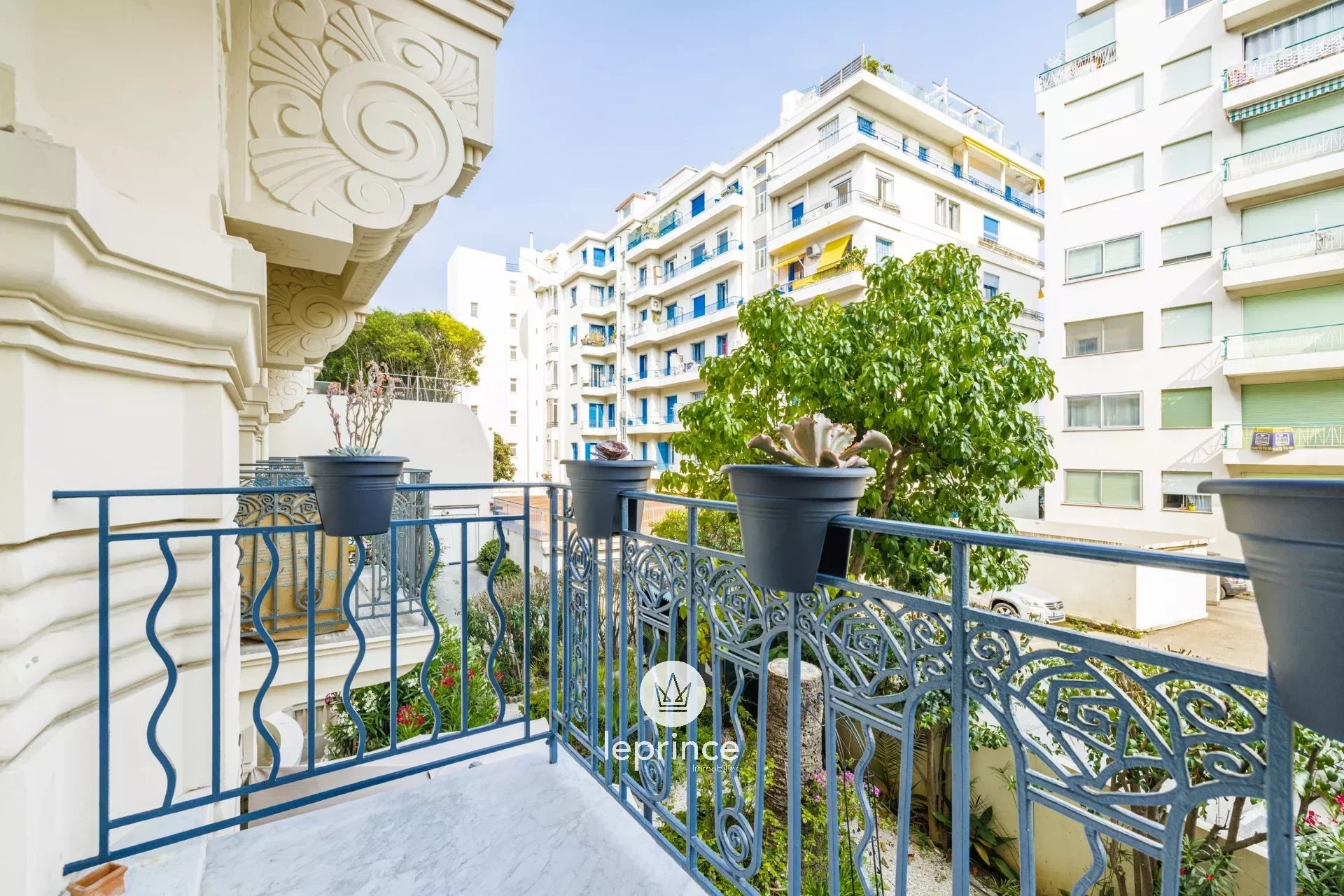 Nice Promenade / Two rooms - Bourgeois Building - Renovated - Balcony