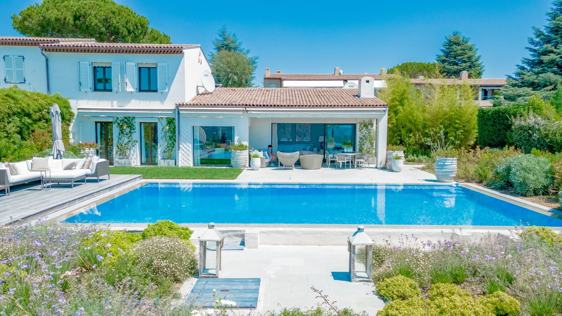 Sale House - Villeneuve-Loubet Hauts de Vaugrenier