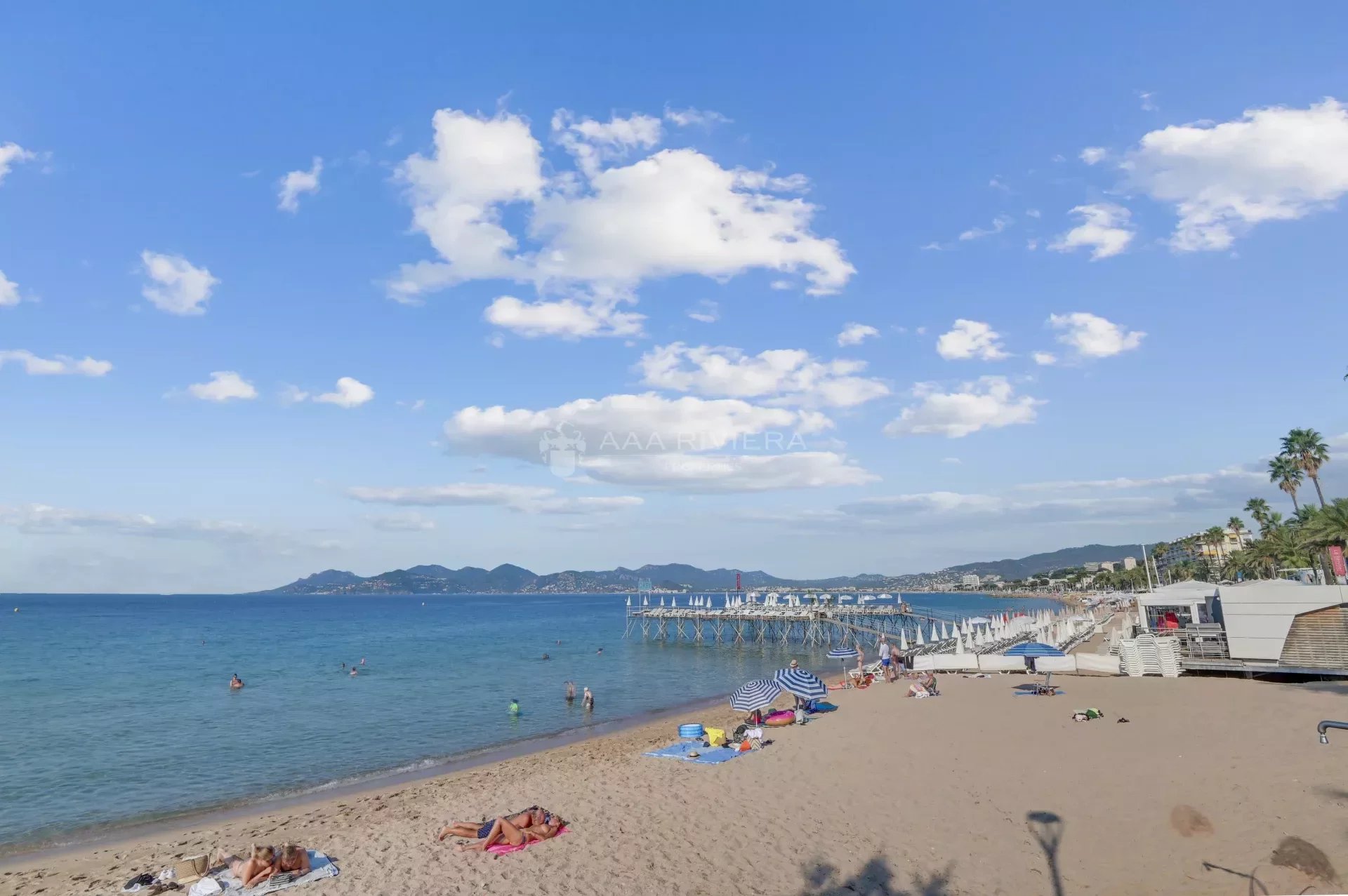 Cannes - Plage du midi - Appartement d'exception donnant sur la mer