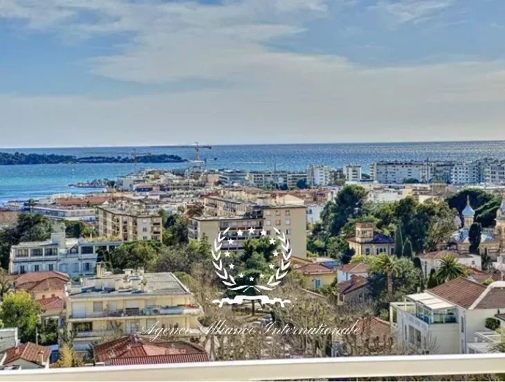 MAGNIFICENT 2ROOMS - RENOVATED - SEA VIEW - CLOSE TO THE BEACHES