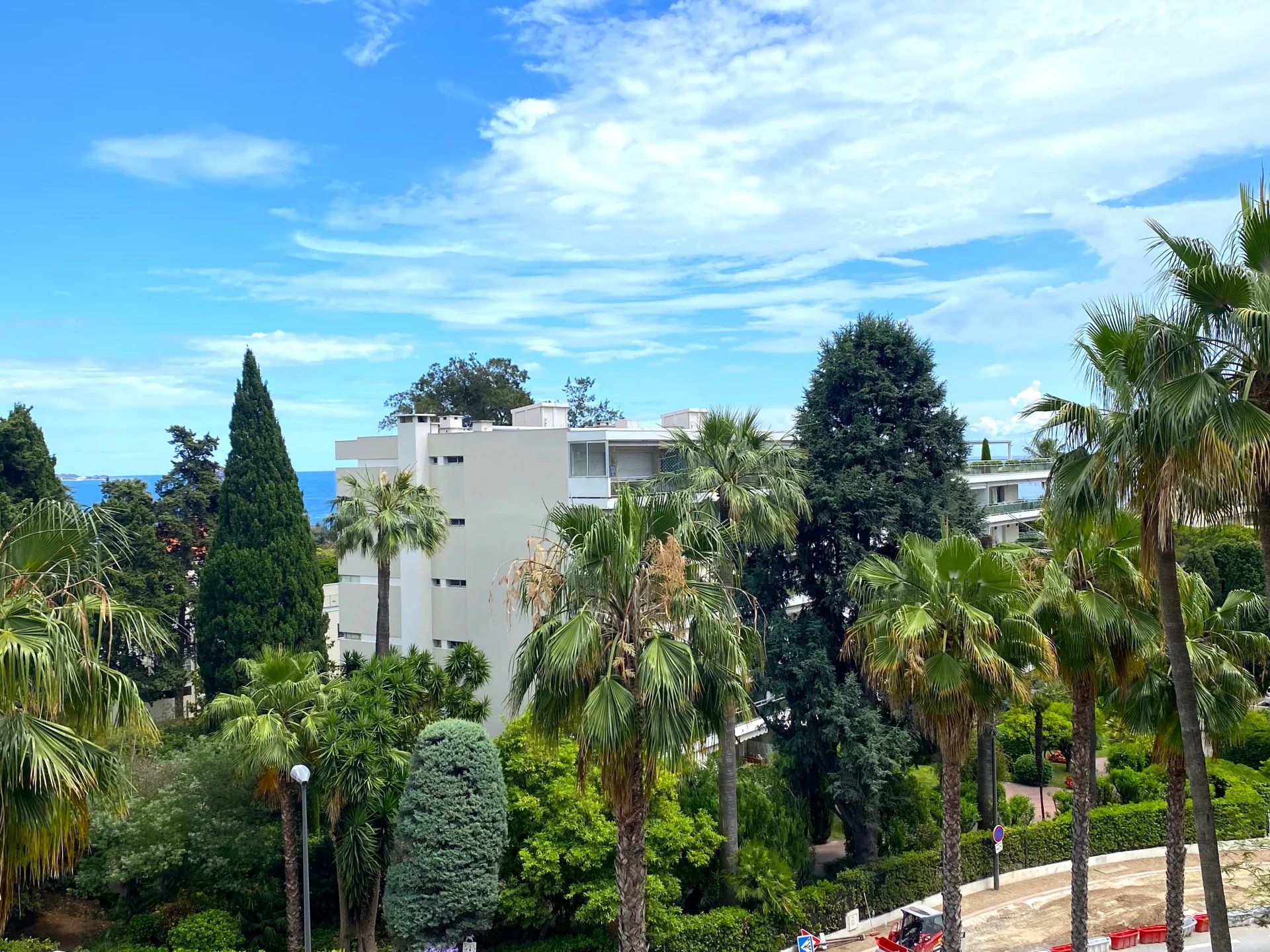 CANNES PROCHE PLAGES APPARTEMENT 3P RENOVE