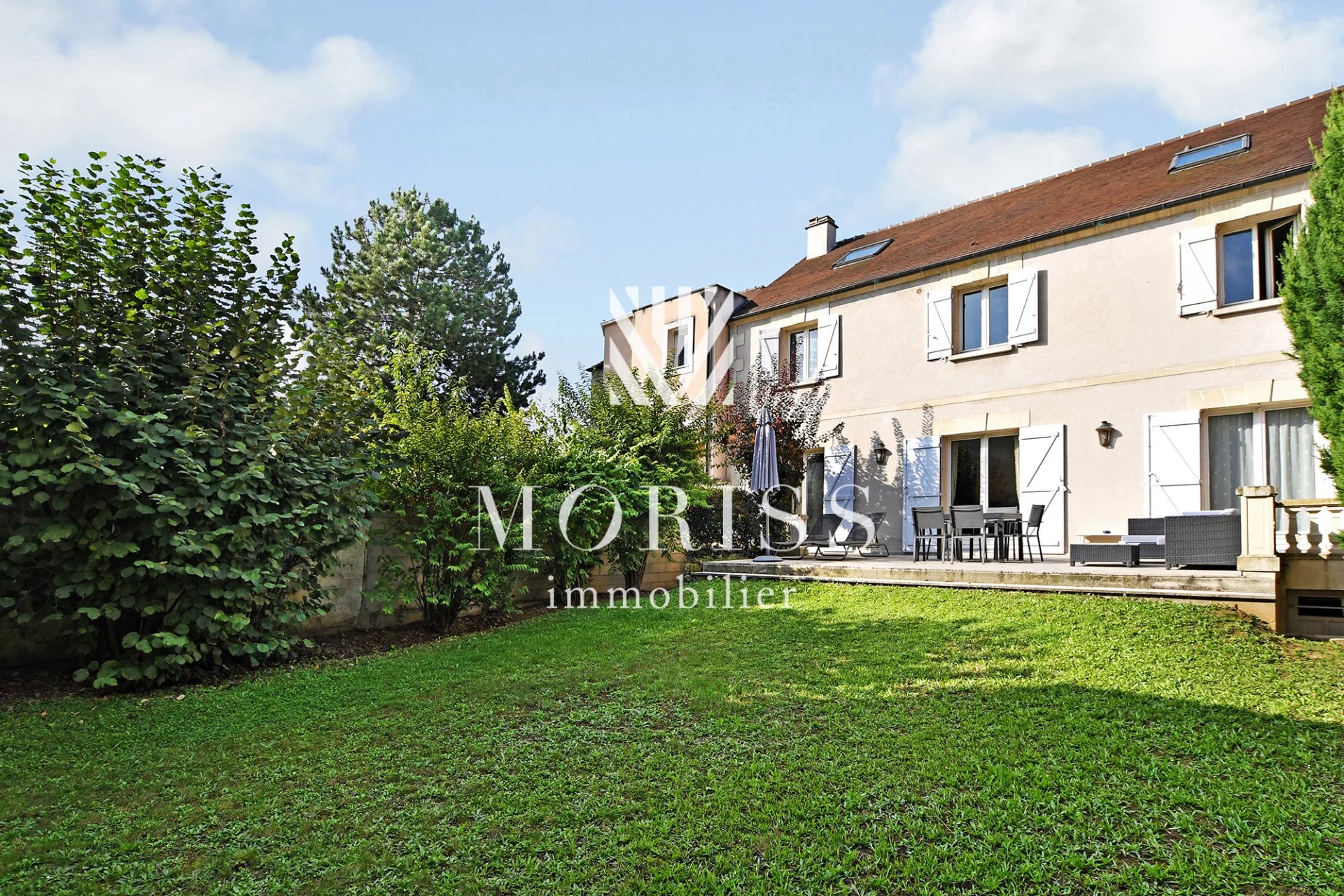 Saint-Maur-des-Fossés Maison en R+2 + jardin de 220 m2 - Image 1
