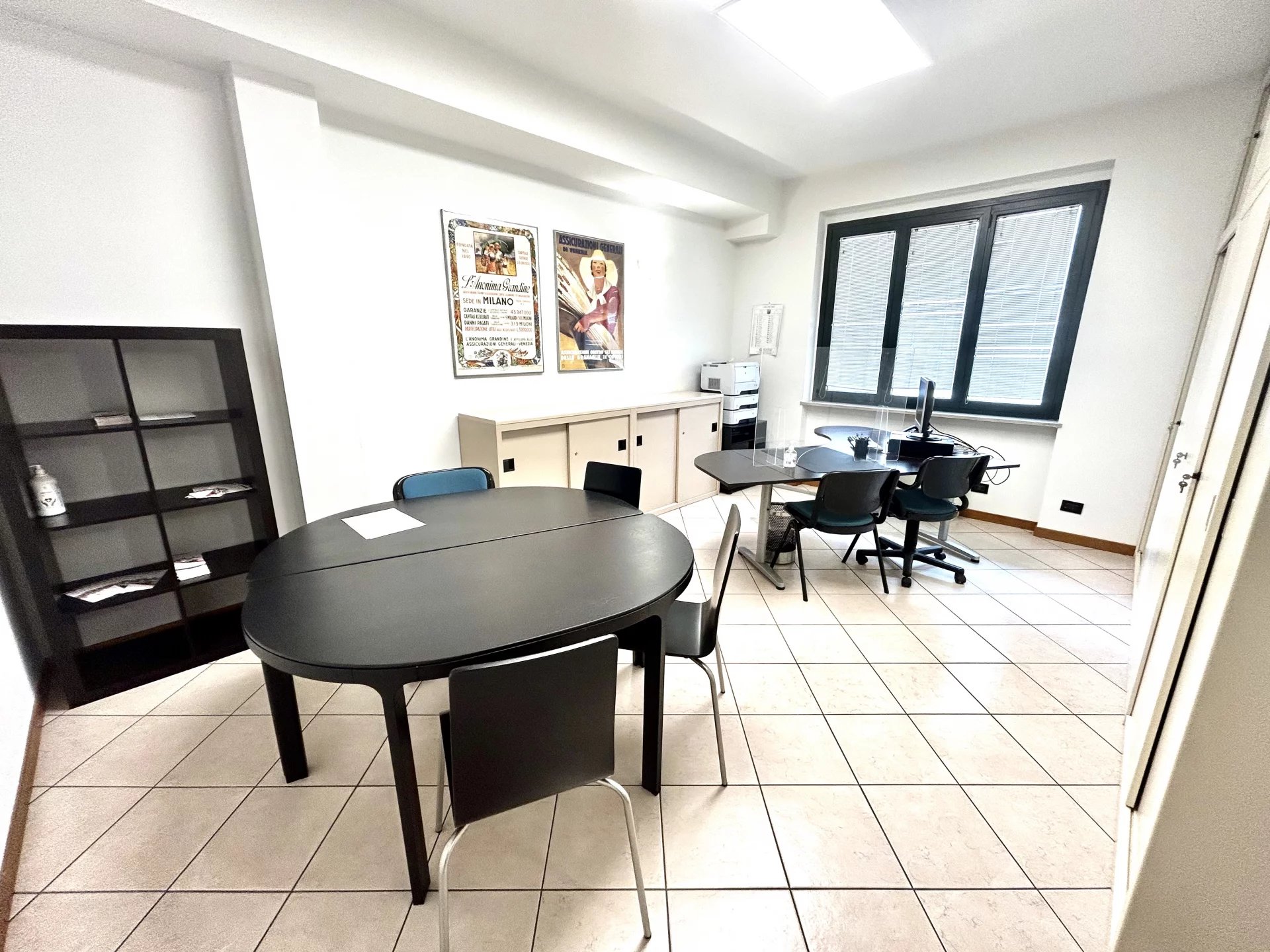 Rental Office - Lipomo - Italy