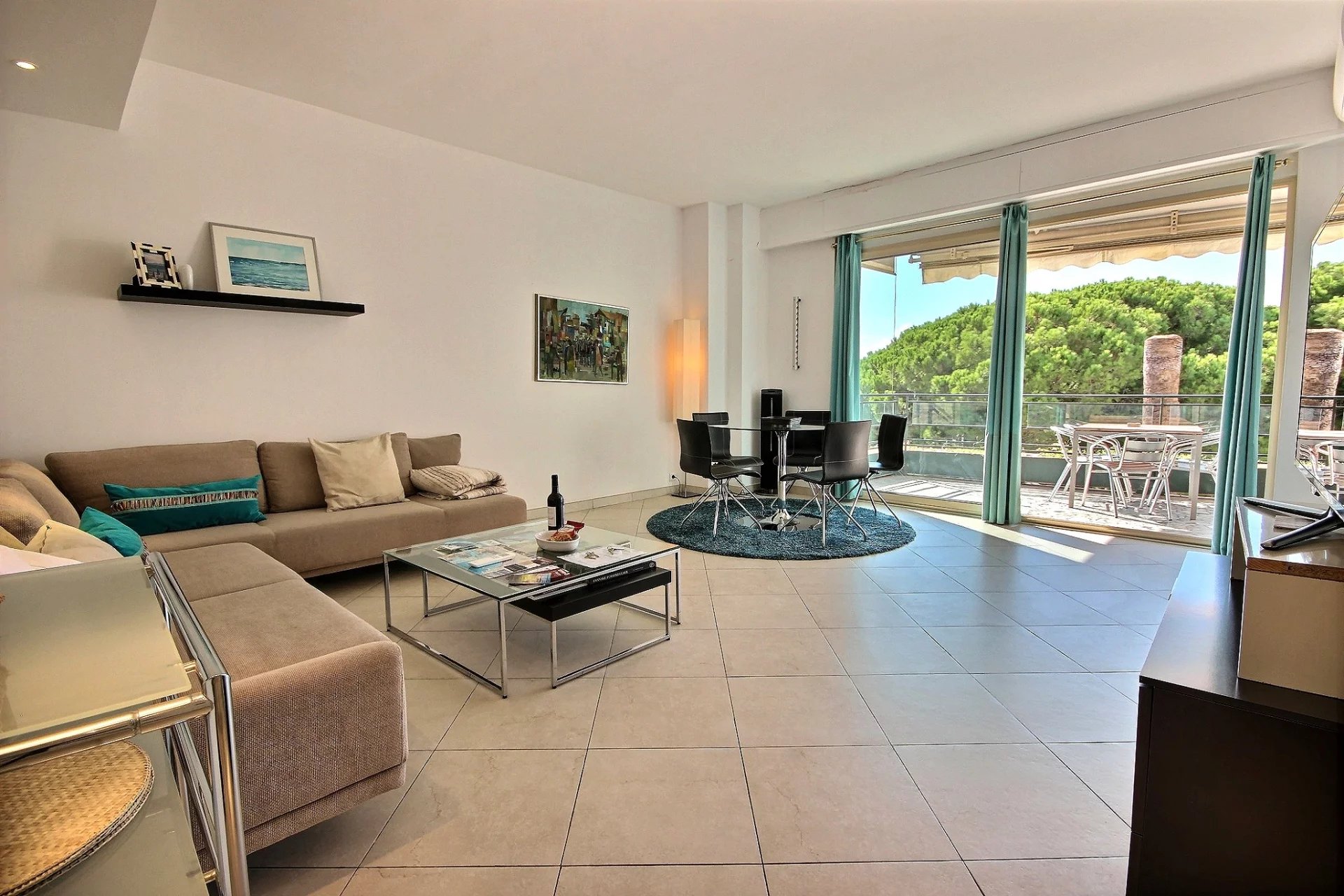 Apartment for sale on the Croisette in Cannes