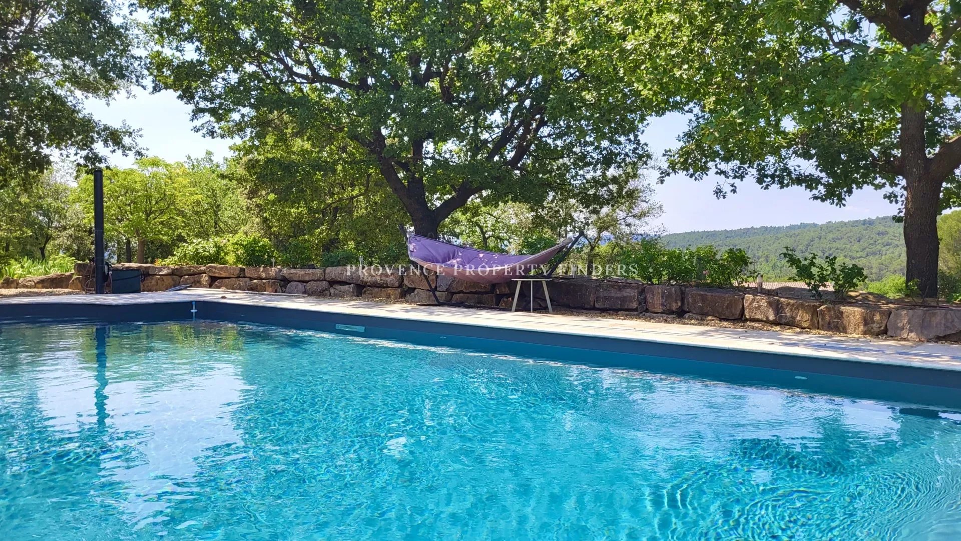 Villa Provençale,  2008 - 220M2 avec piscine, 3km de Lorgues village..